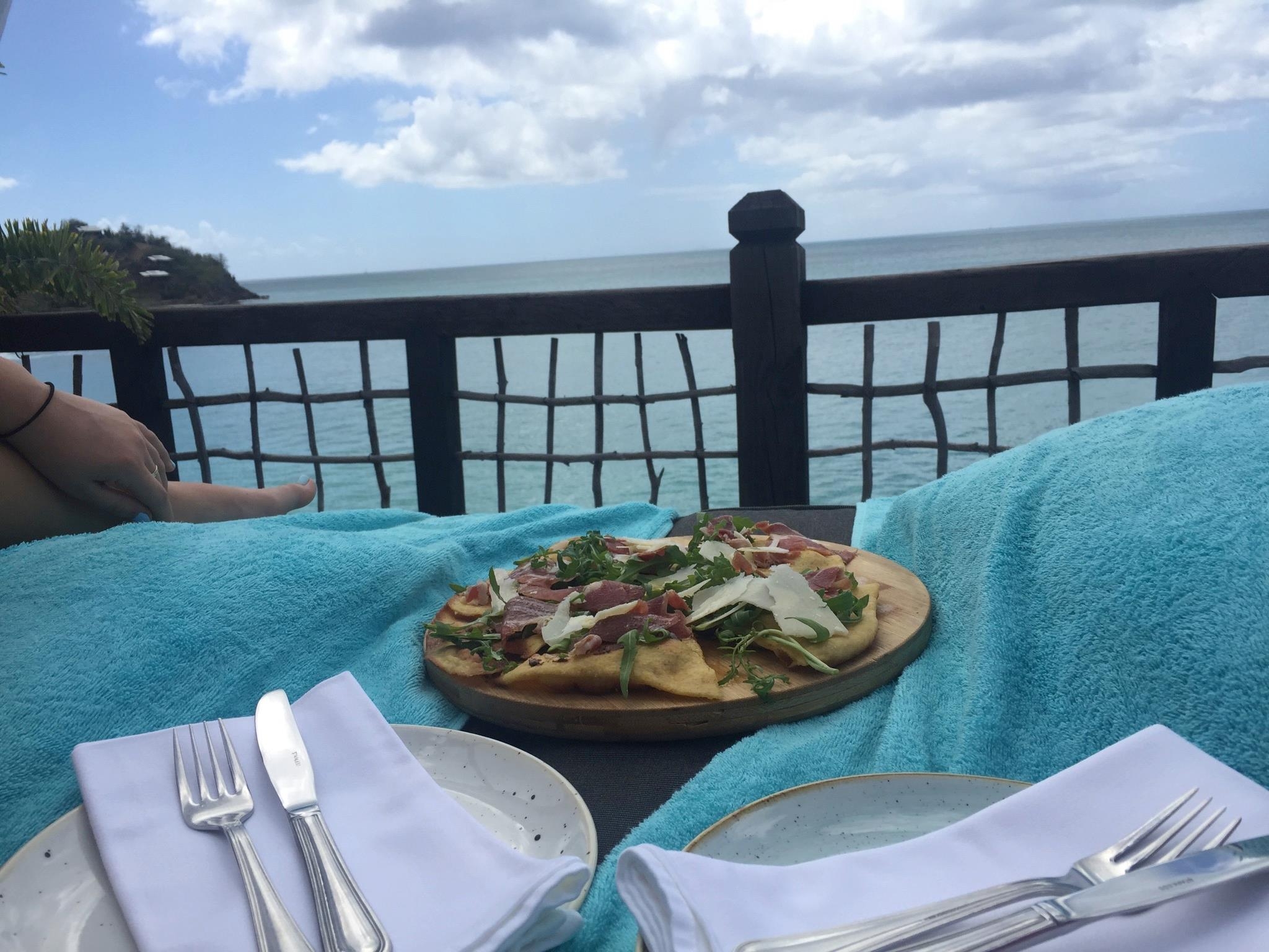Lunch at Sheer Rocks.