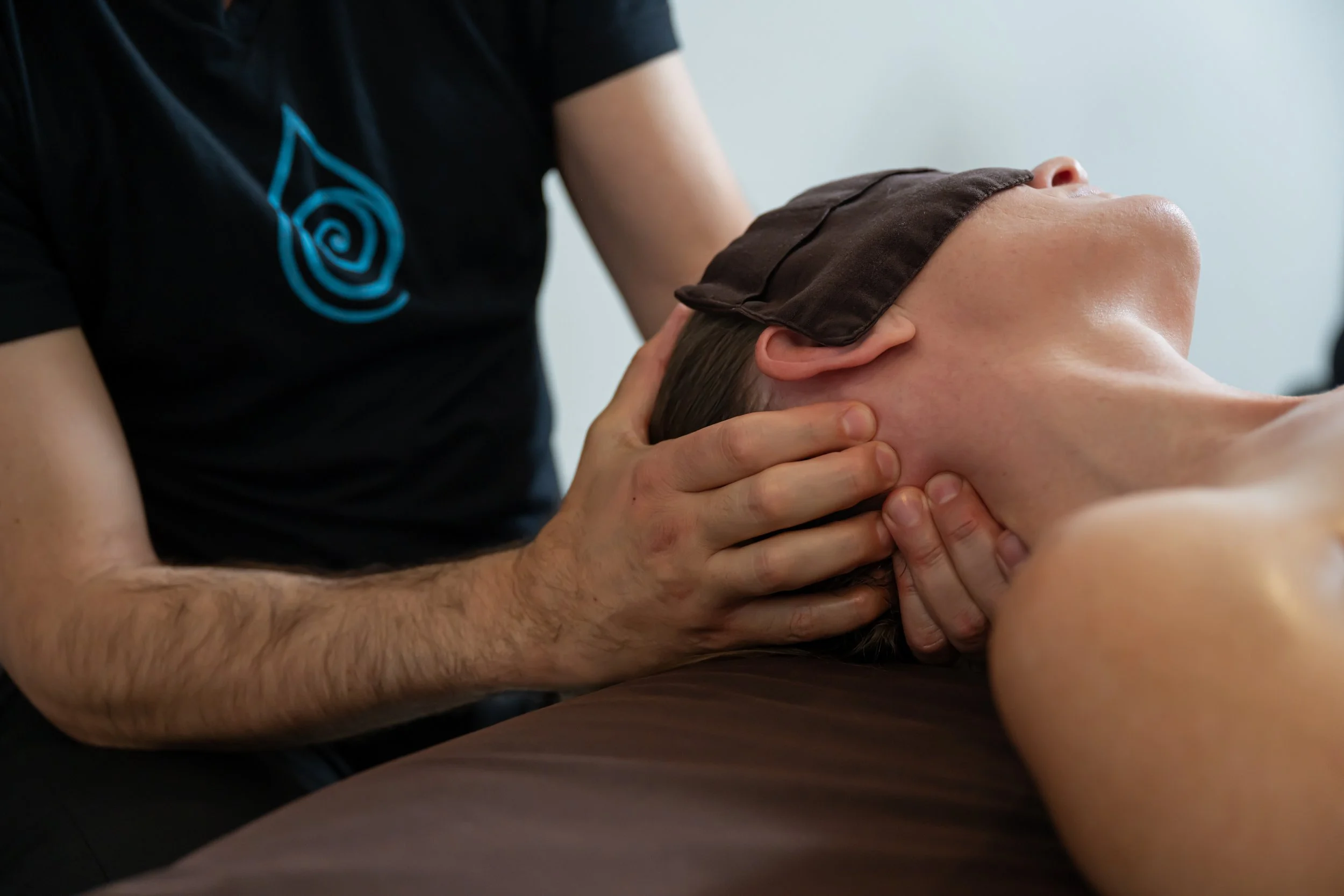 Specialized Esalen® Massage:  Neck and Shoulders (8 CE)