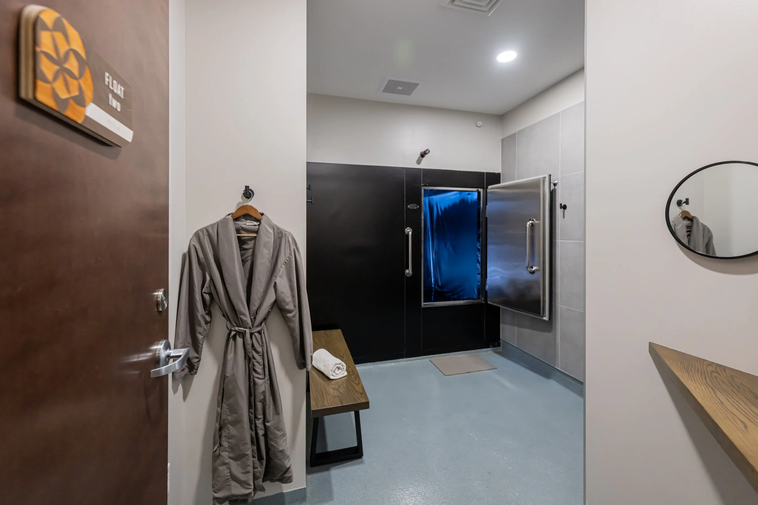 FloatSuite(2).jpg