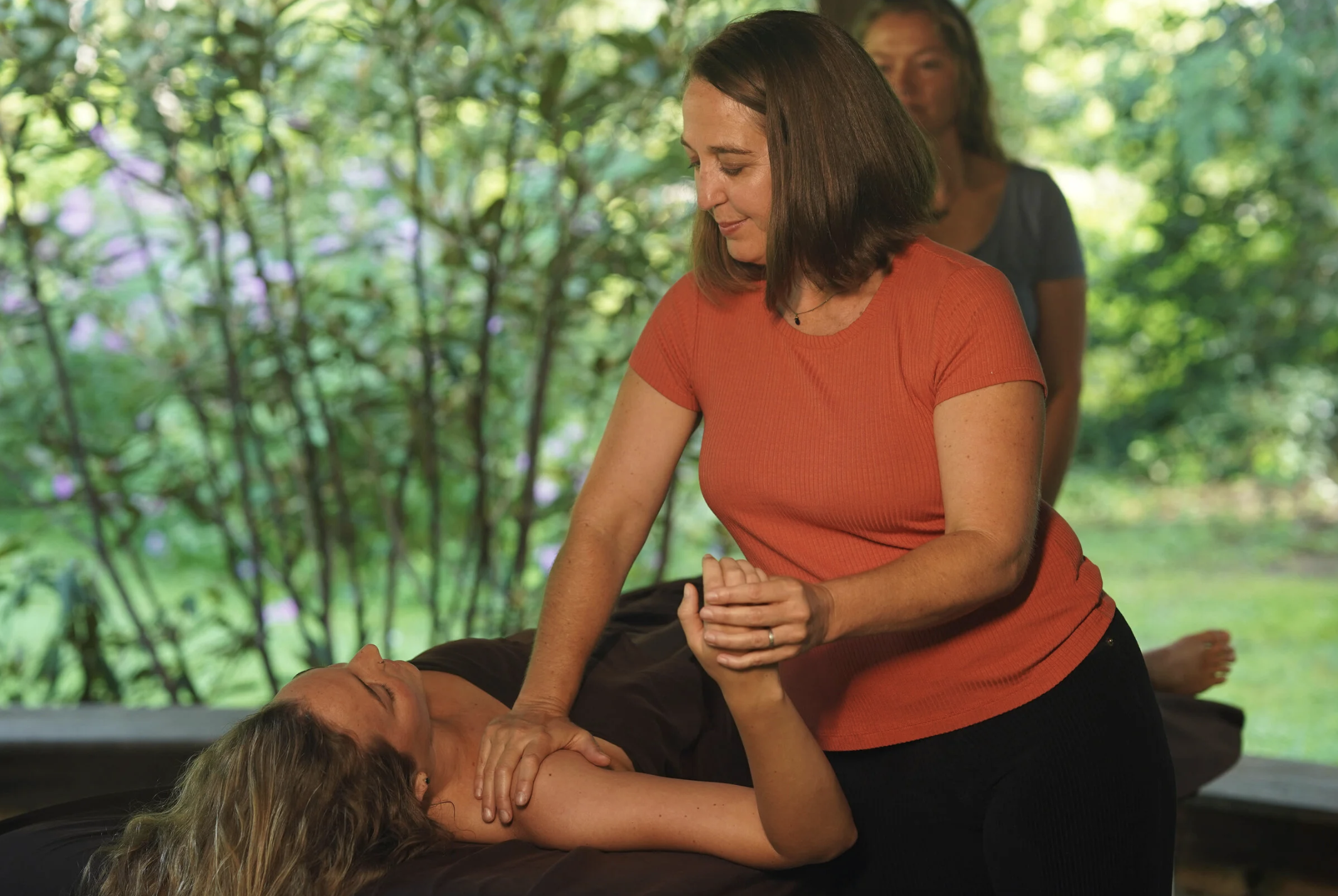 An Esalen®️ Massage Approach to Working with Trauma (21 CE) 