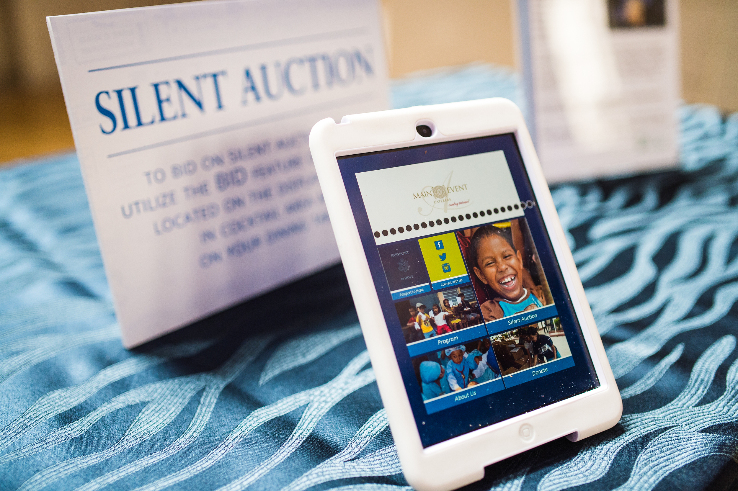 6-10-14 Project Hope Gala HIGHLIGHTS-9042.JPG