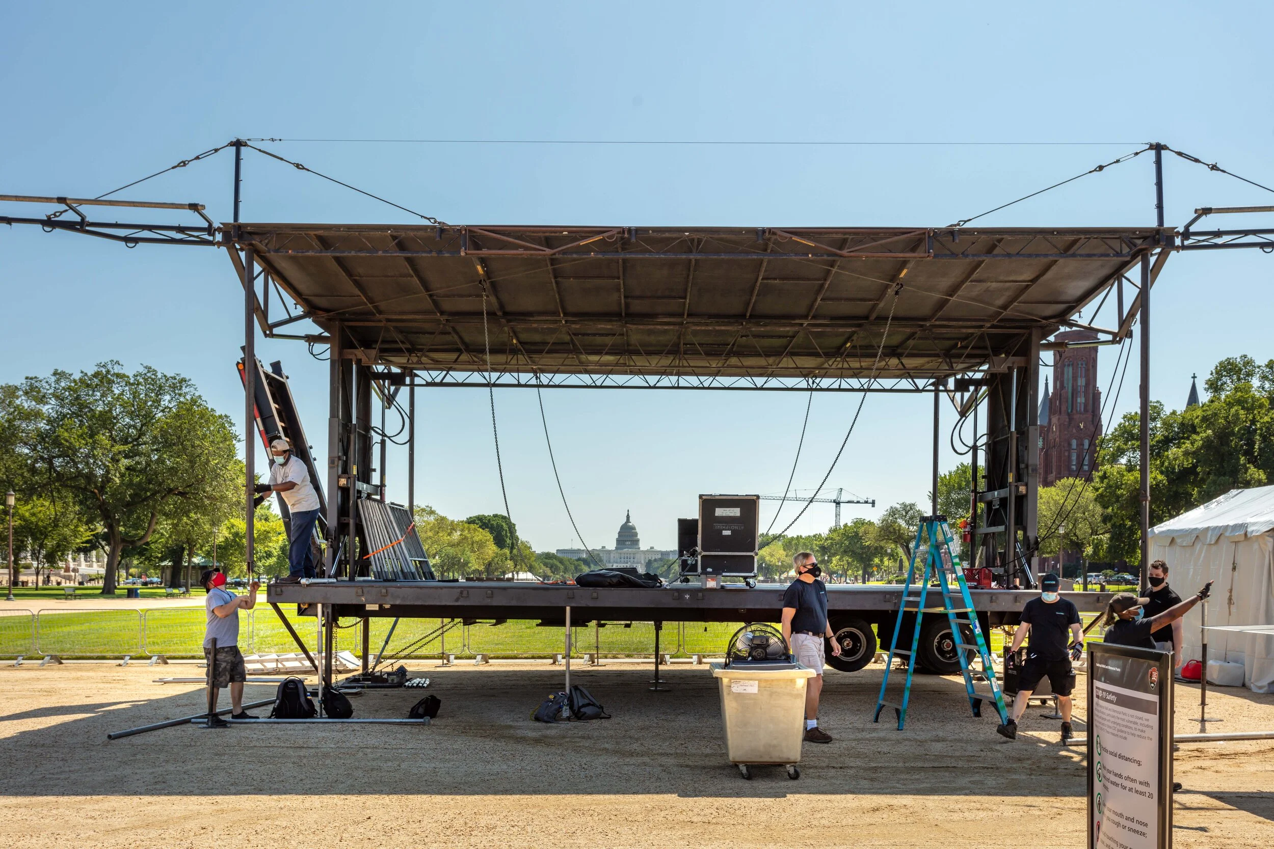 stage set up .jpg