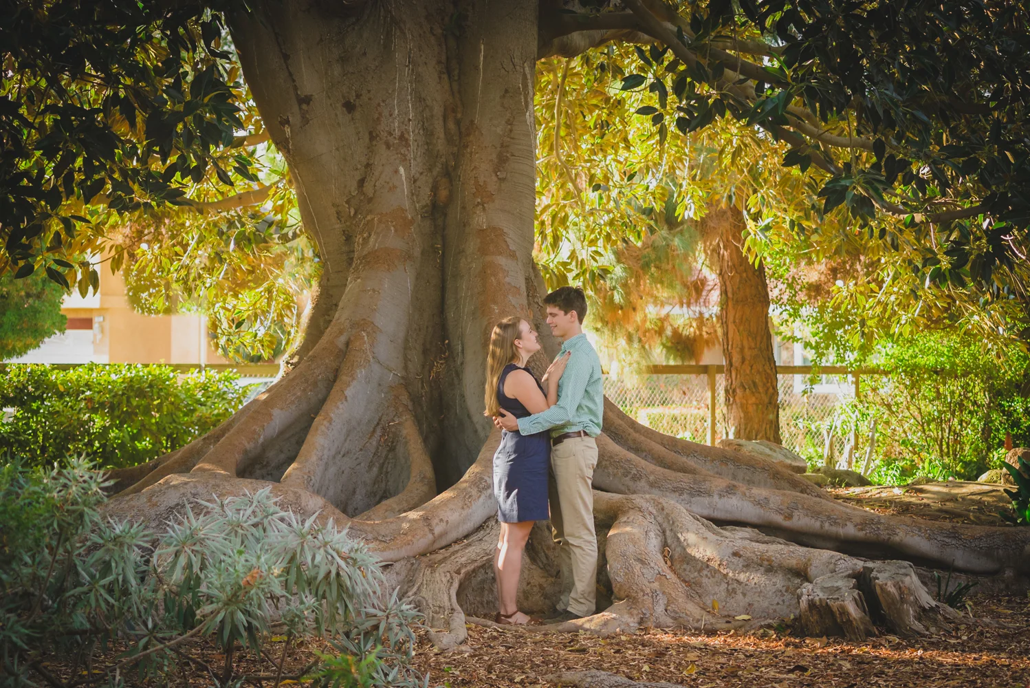Lauren+Geoff_HighResForPrint-4.jpg