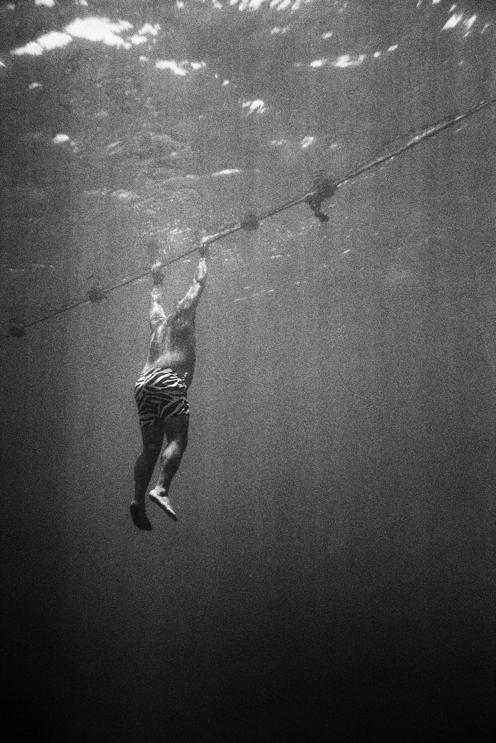 PEDRO_HOMEM_SEM_CABECA_P20_PRBaryta_Gray_120x80cm copy 2.jpg