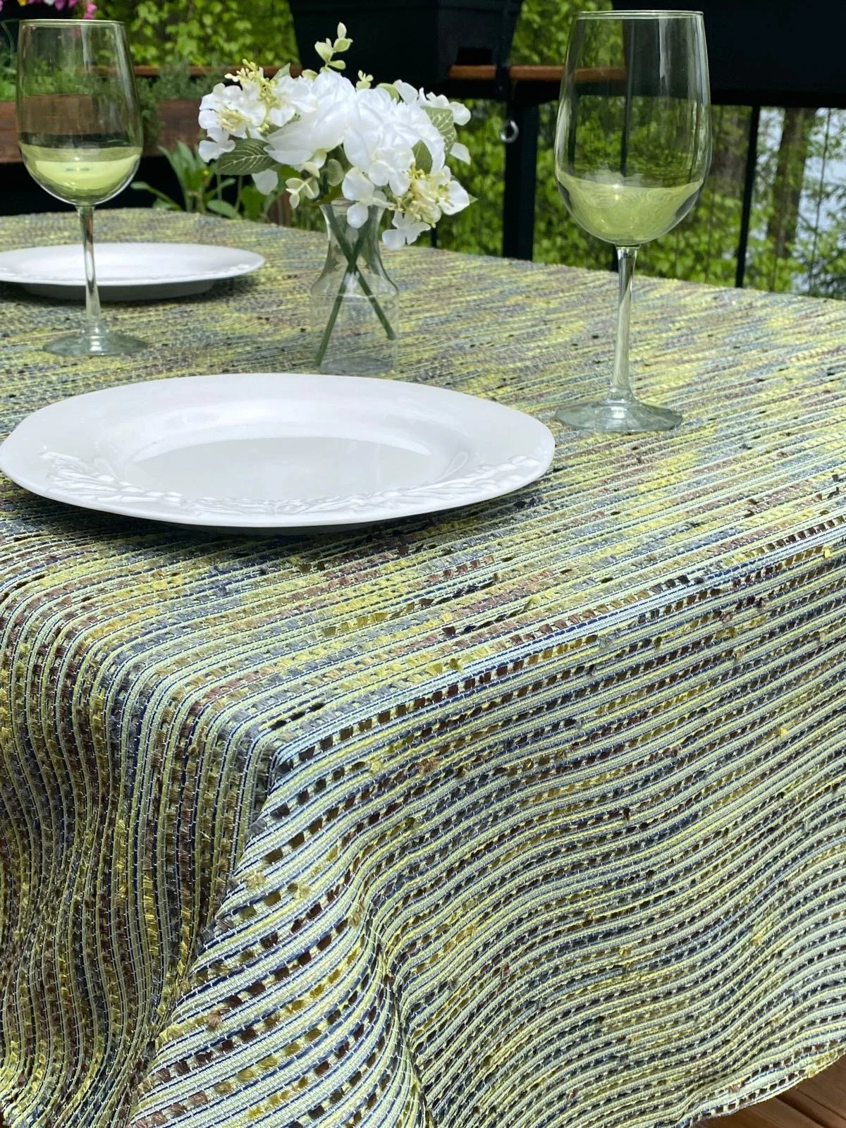 tablecloth garden green.JPG