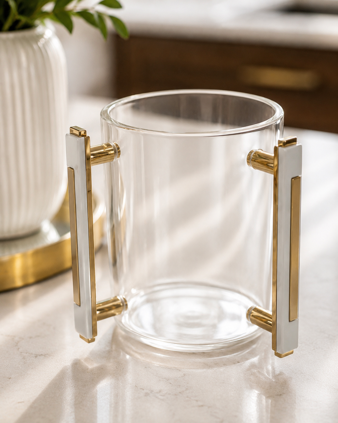 btshalom white and gold cup.PNG