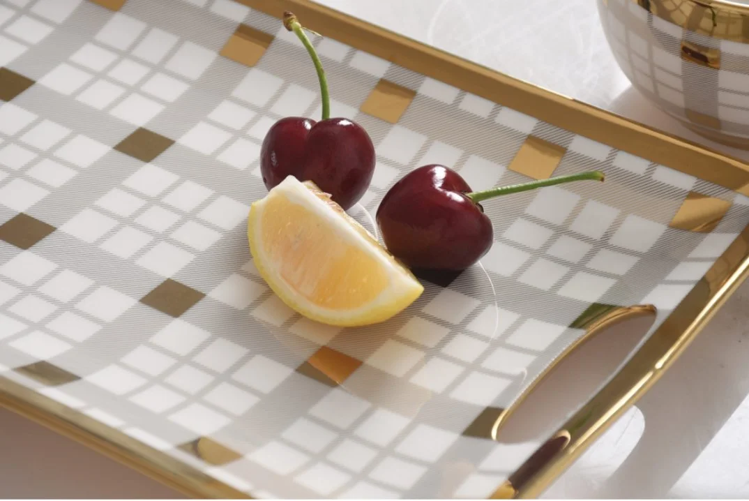 pampa bay plaid tray closeup.jpg
