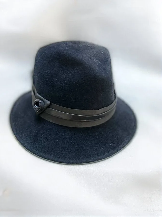 black fedora.JPG