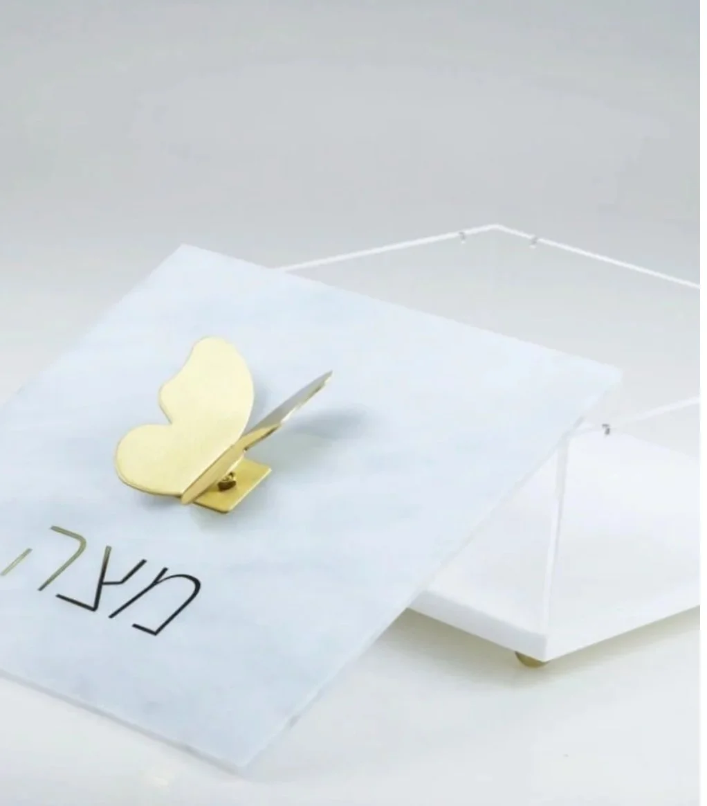 myrtle&rum square matzo closeup.jpg