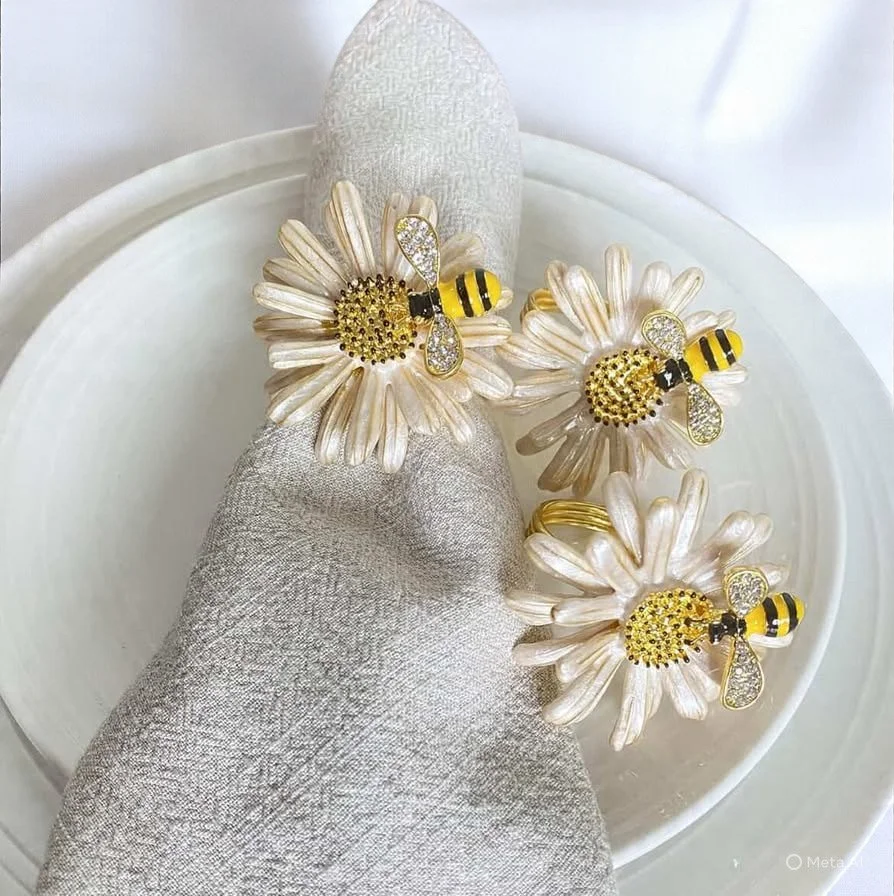 Set of 6 Bee Metal Napkin Rings