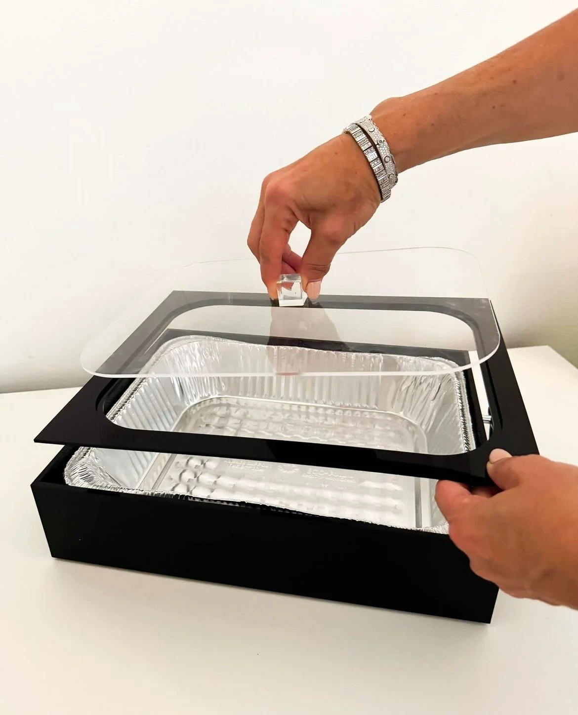 acrylik black pan.jpg