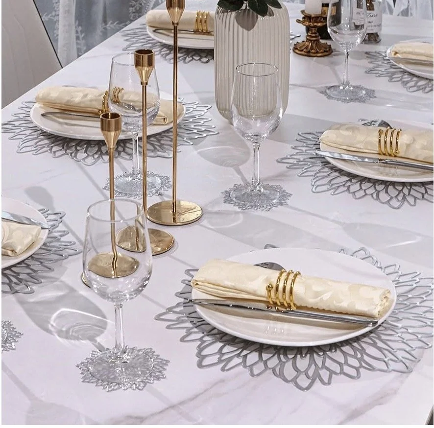 amazon silver snowflake placemat.jpg