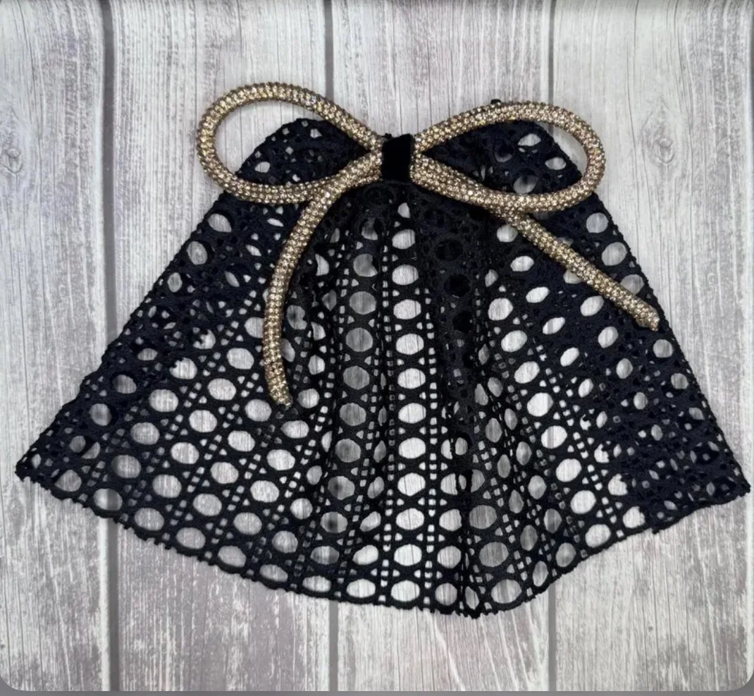 carolina fishnet with gold bow.jpg