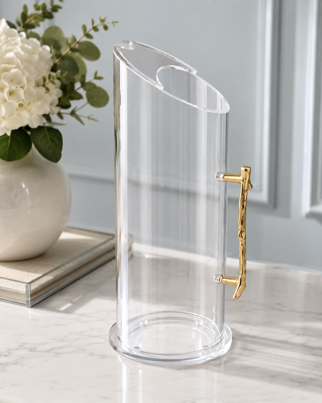 waterdale pitcher gold handle.PNG
