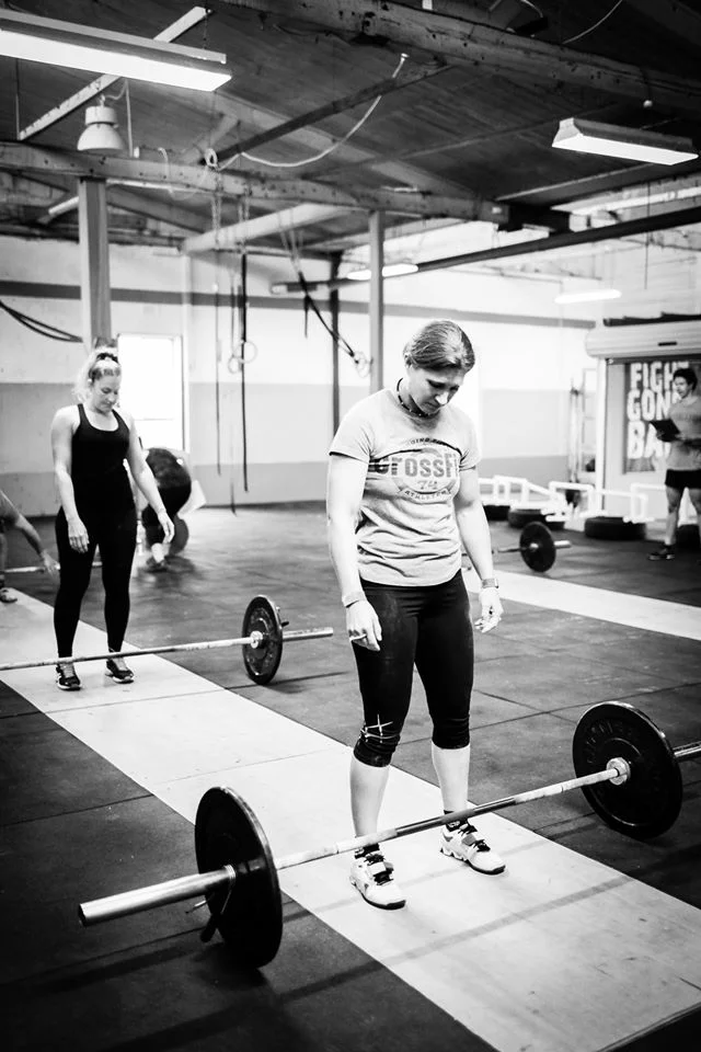 Throwback to CrossFit Open Workout 15.2 - Carmie &amp; Jo - The calm before the storm...