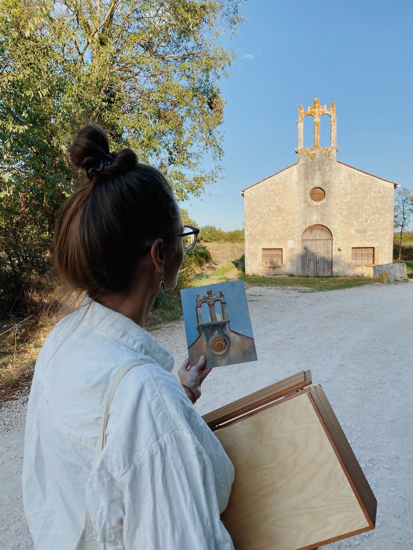 The inner mythology and the life of a nomad ✨

An old church standing surrounded by the red earth and future olive groves. I painted it in 2022, traveling through Europe with a suitcase and a small wooden box that was my studio for about a year.

I a