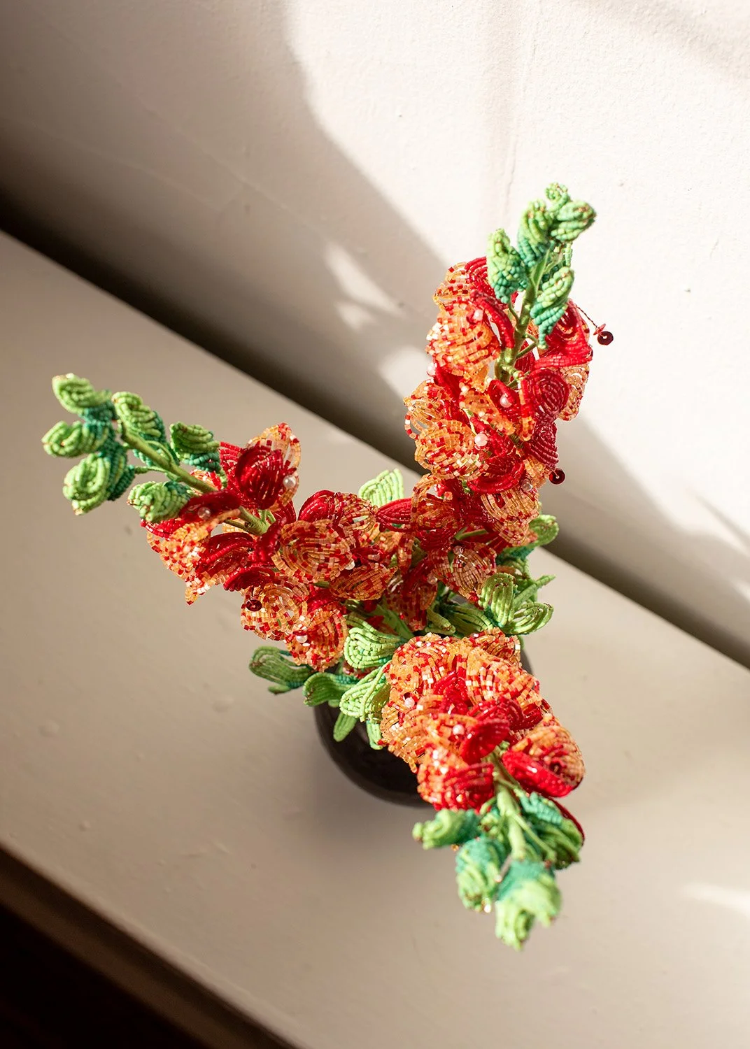 gladiolus-stem-handmade-beaded-flower-sculpture-detail-6.jpg