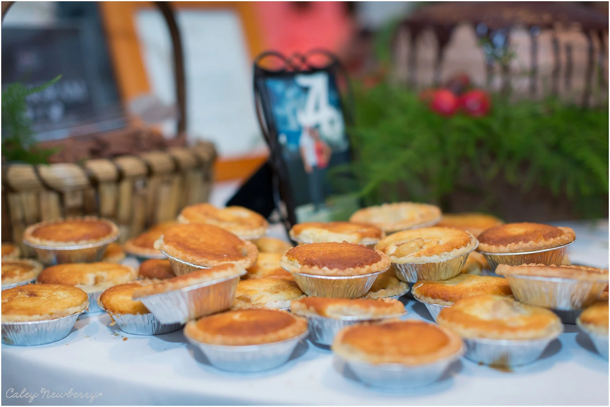 individual-pies-wedding-reception.jpg