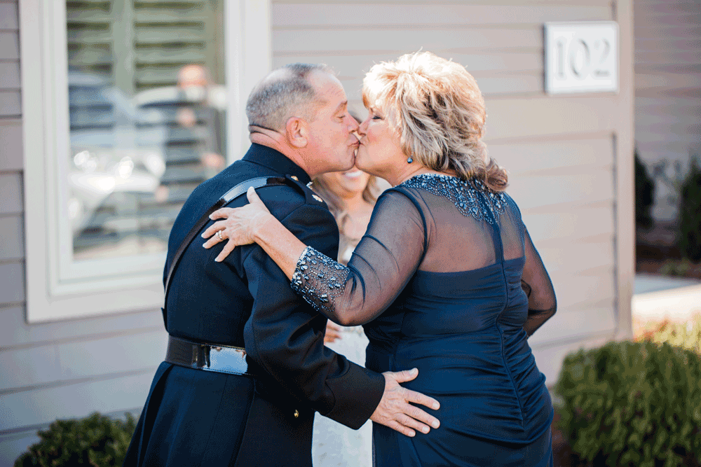wedding-photographer.gif