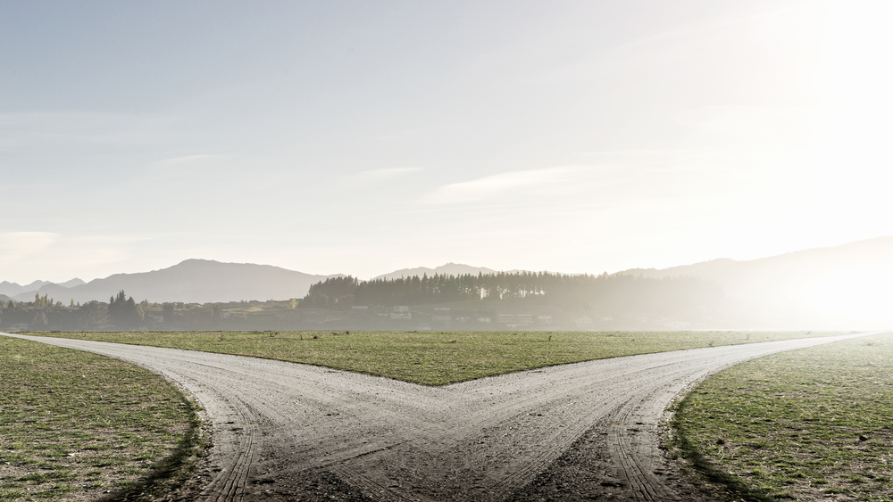 Cross roads shutterstock_306123635.jpg
