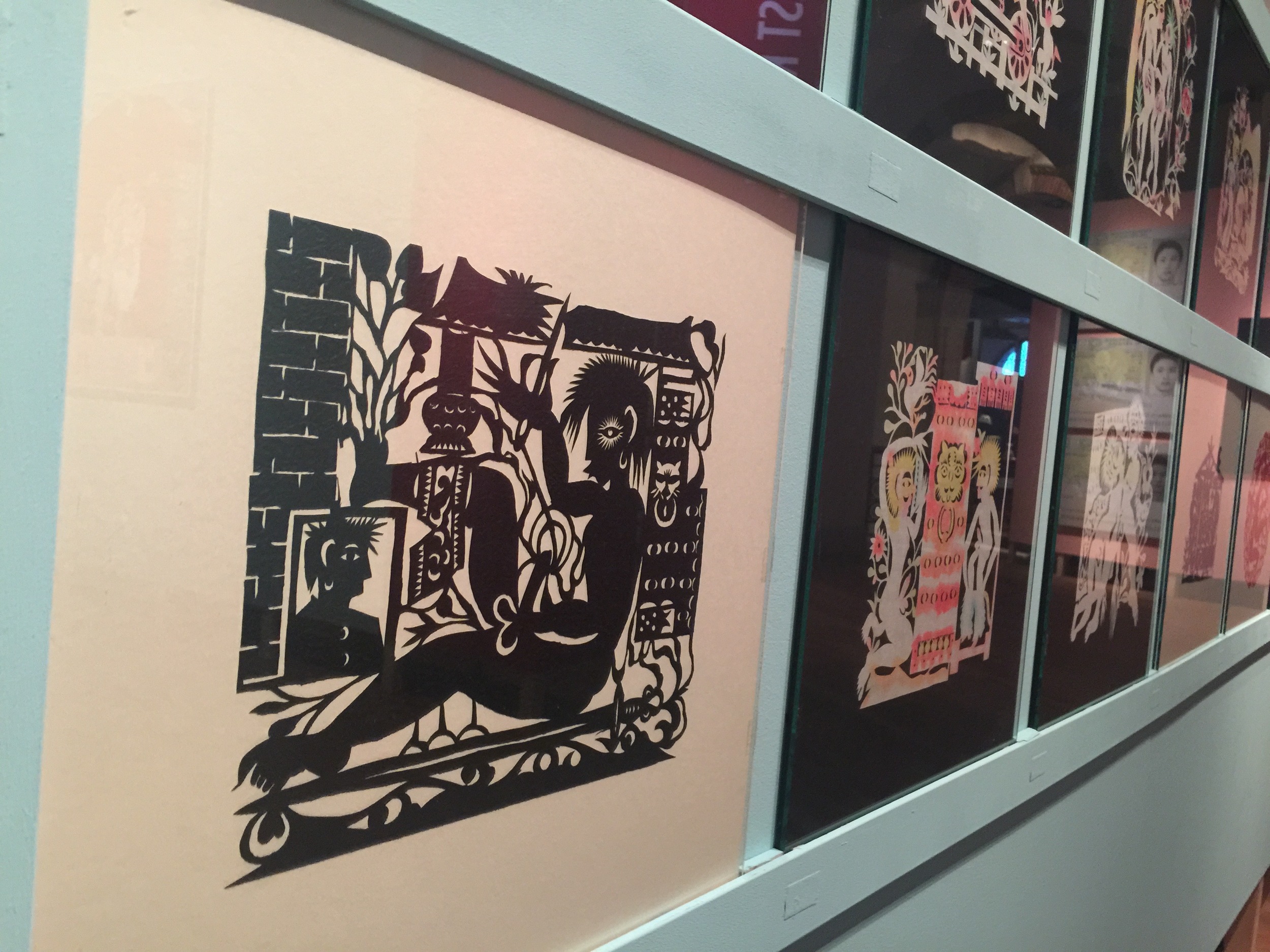 Xiyadie's paper cuttings (on the left: Prison 2)
