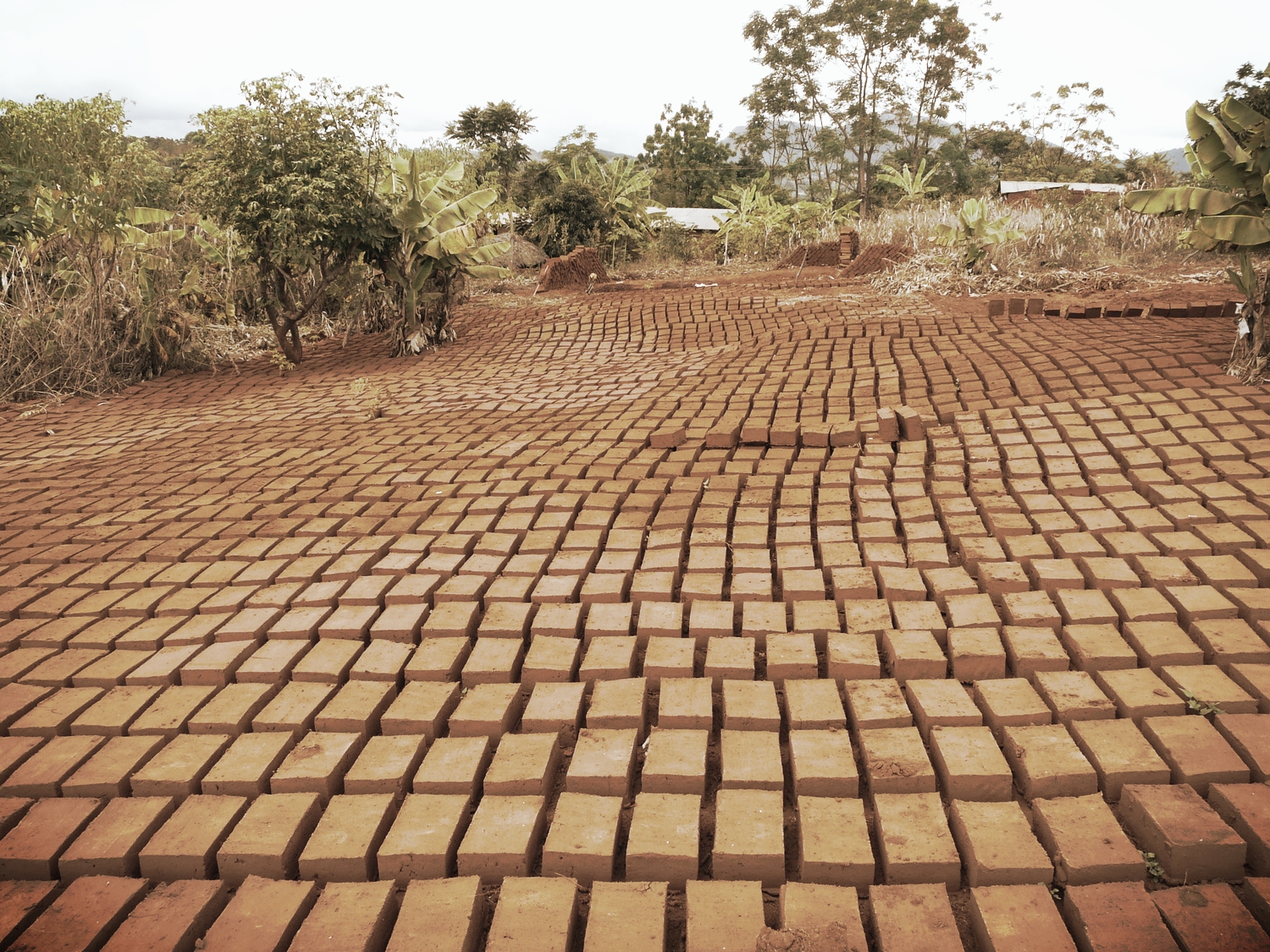 Brick_production_in_Songea,_Tanzania.jpg