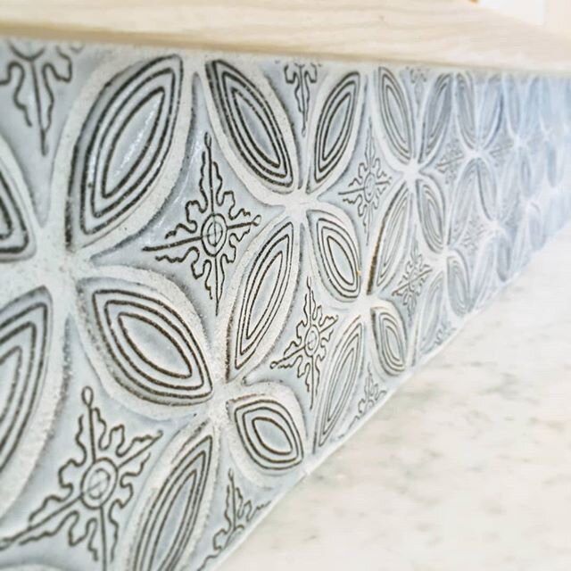Backsplashes are a great way to add a bit of texture into your kitchen.  #handcrafted #backsplash #texturetuesday