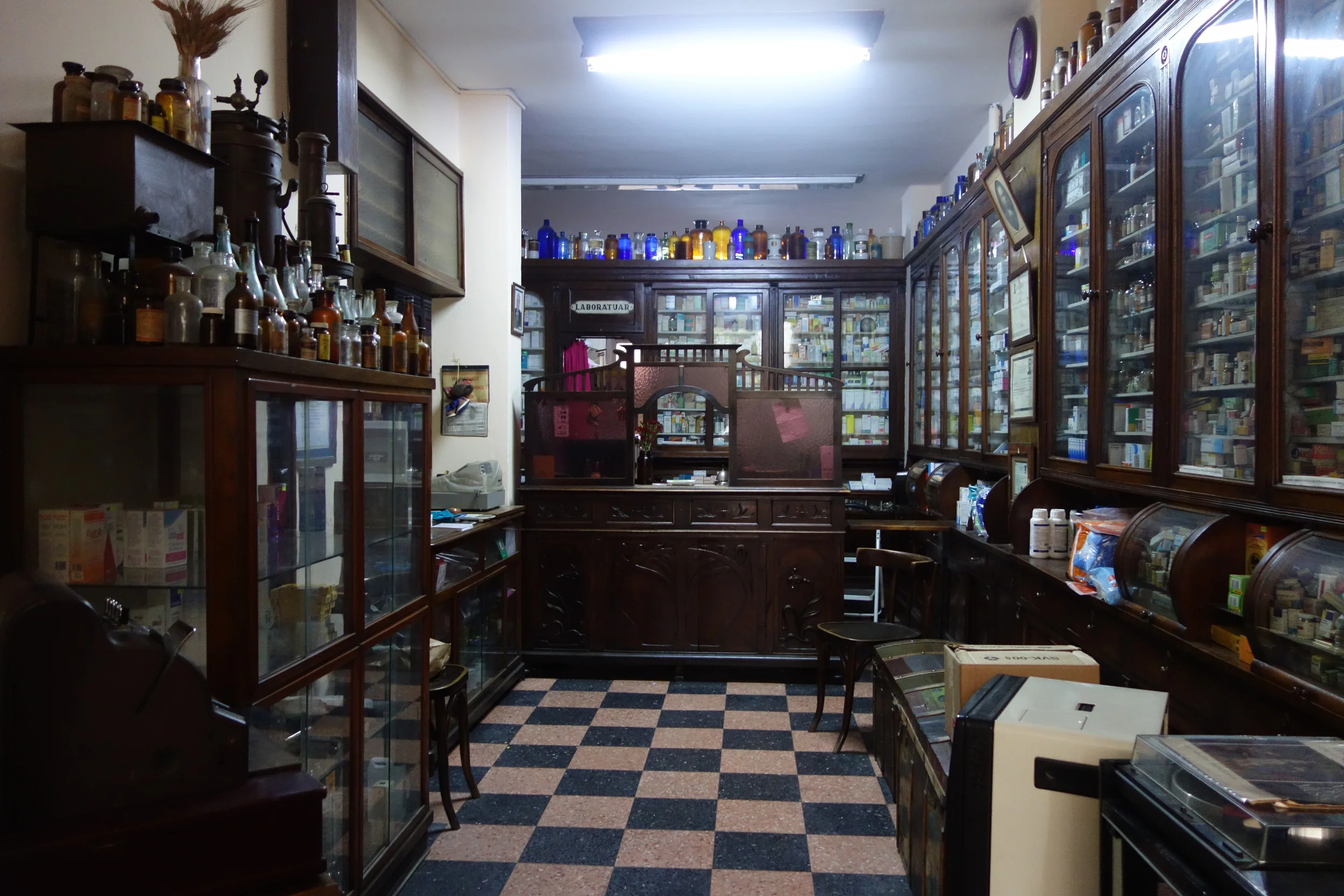 yenimodaeczanesi.JPG