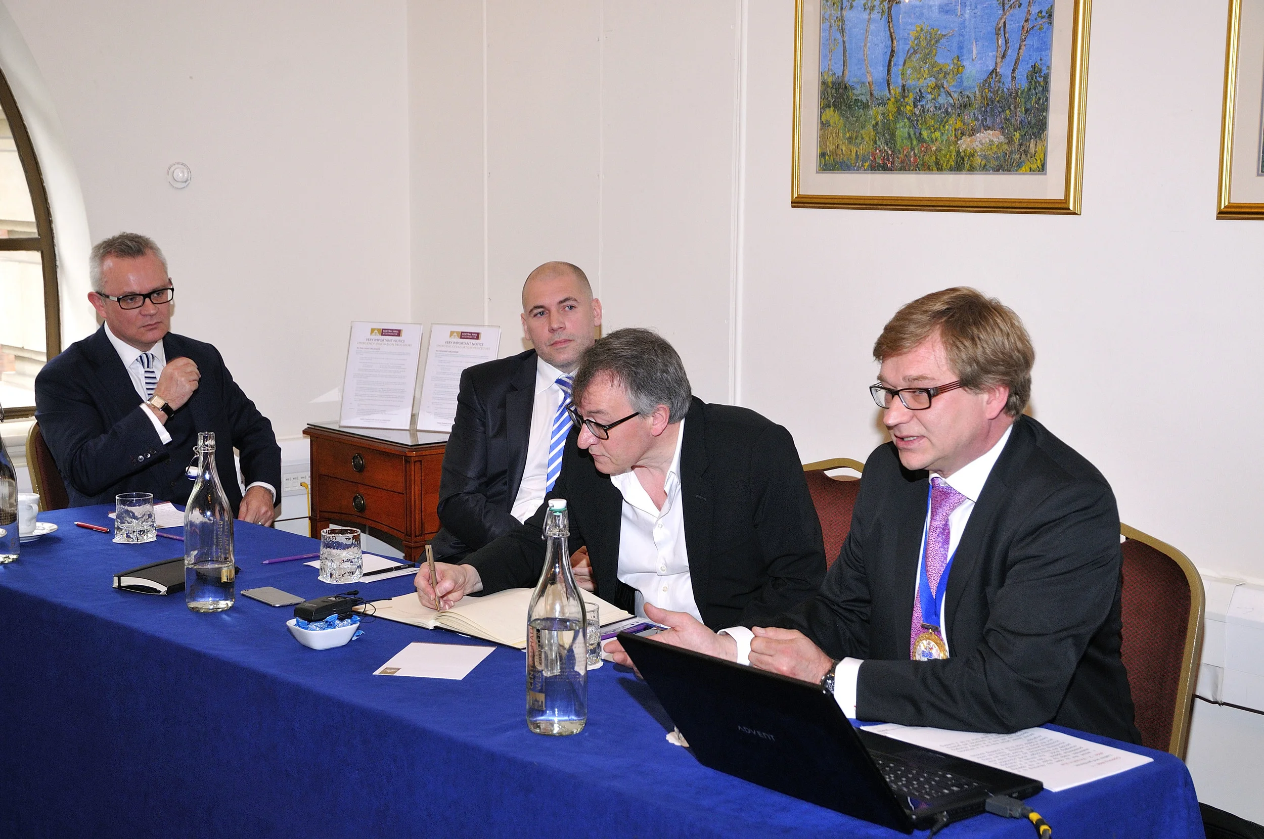 (L-R) David Fitzpatrick (Ruskin), Andy Sneyd (B&ES), Stephen Hodder (RIBA), Nick Mead (CIBSE)