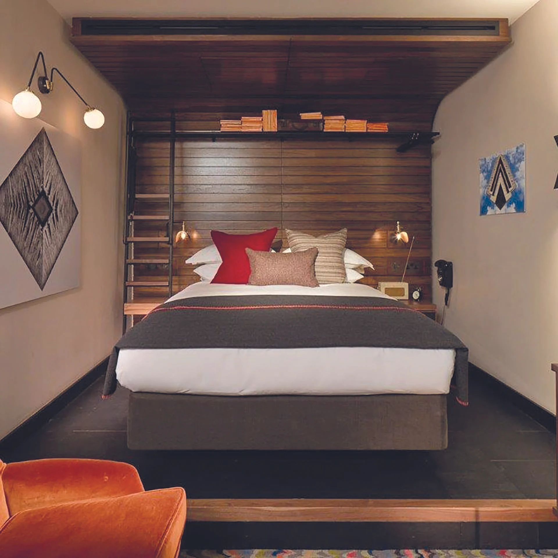 FlowBar has been installed in this bed's striking headboard.