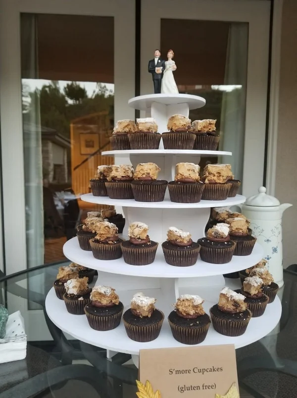 Wedding Cupcakes.jpg