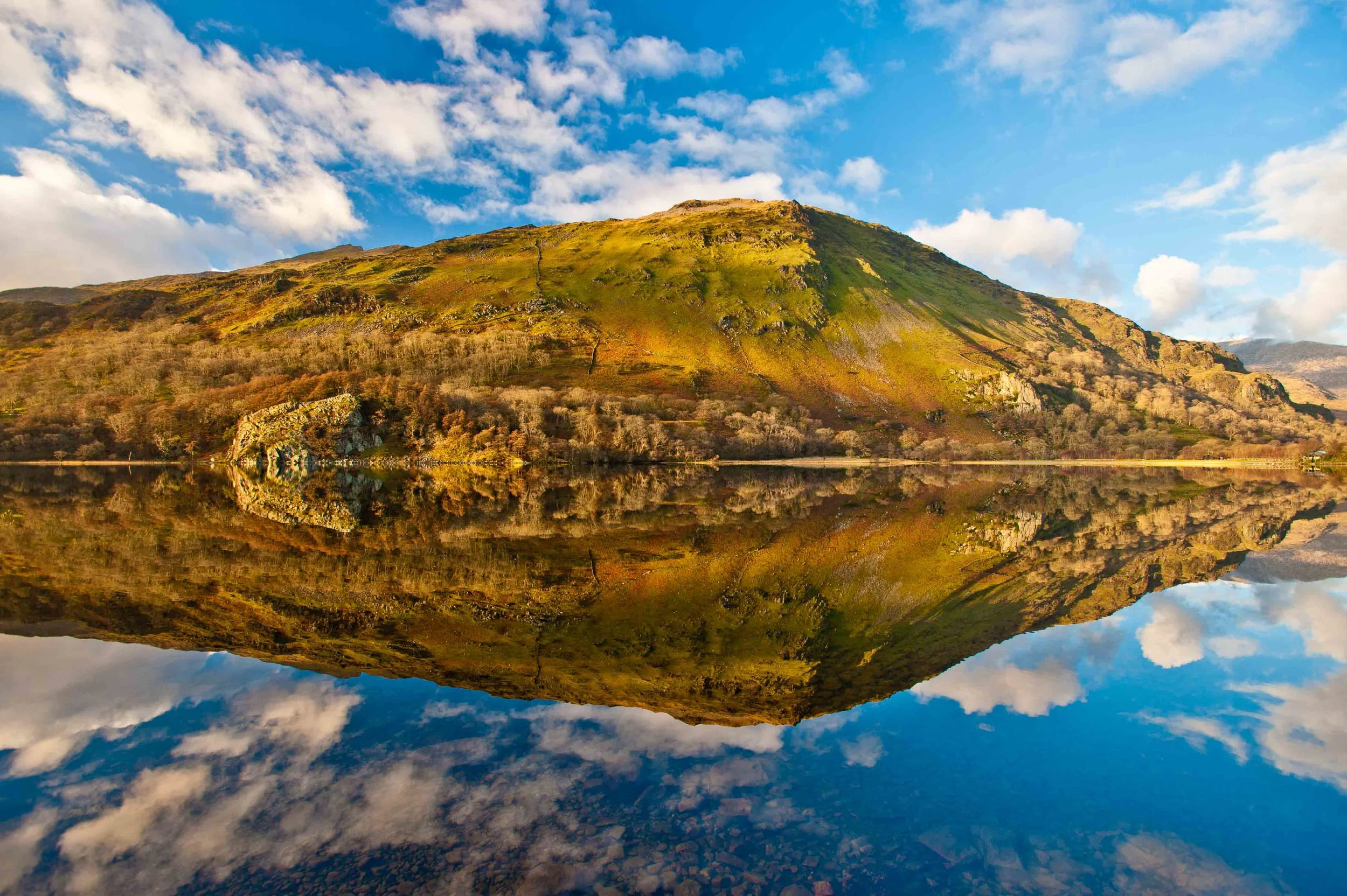 Llyn Gwynant clouds