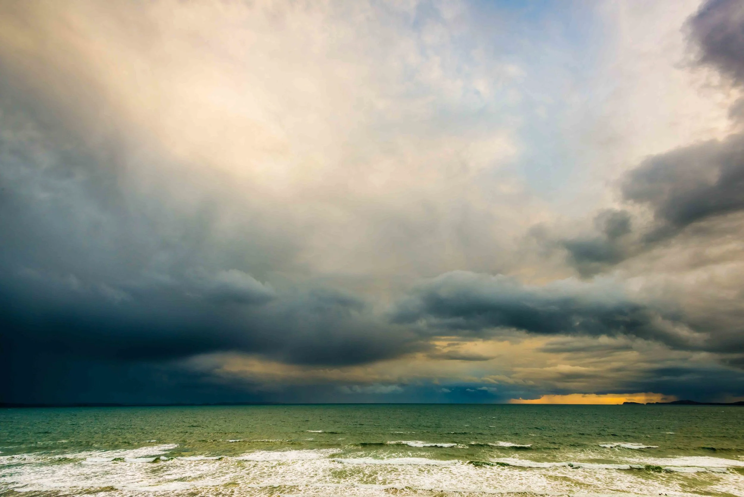 Storm between the islands
