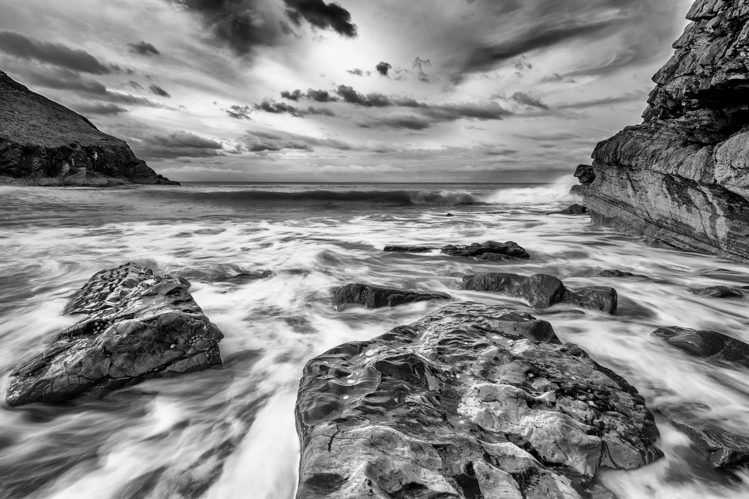 Cwmtudy cold winter rocks