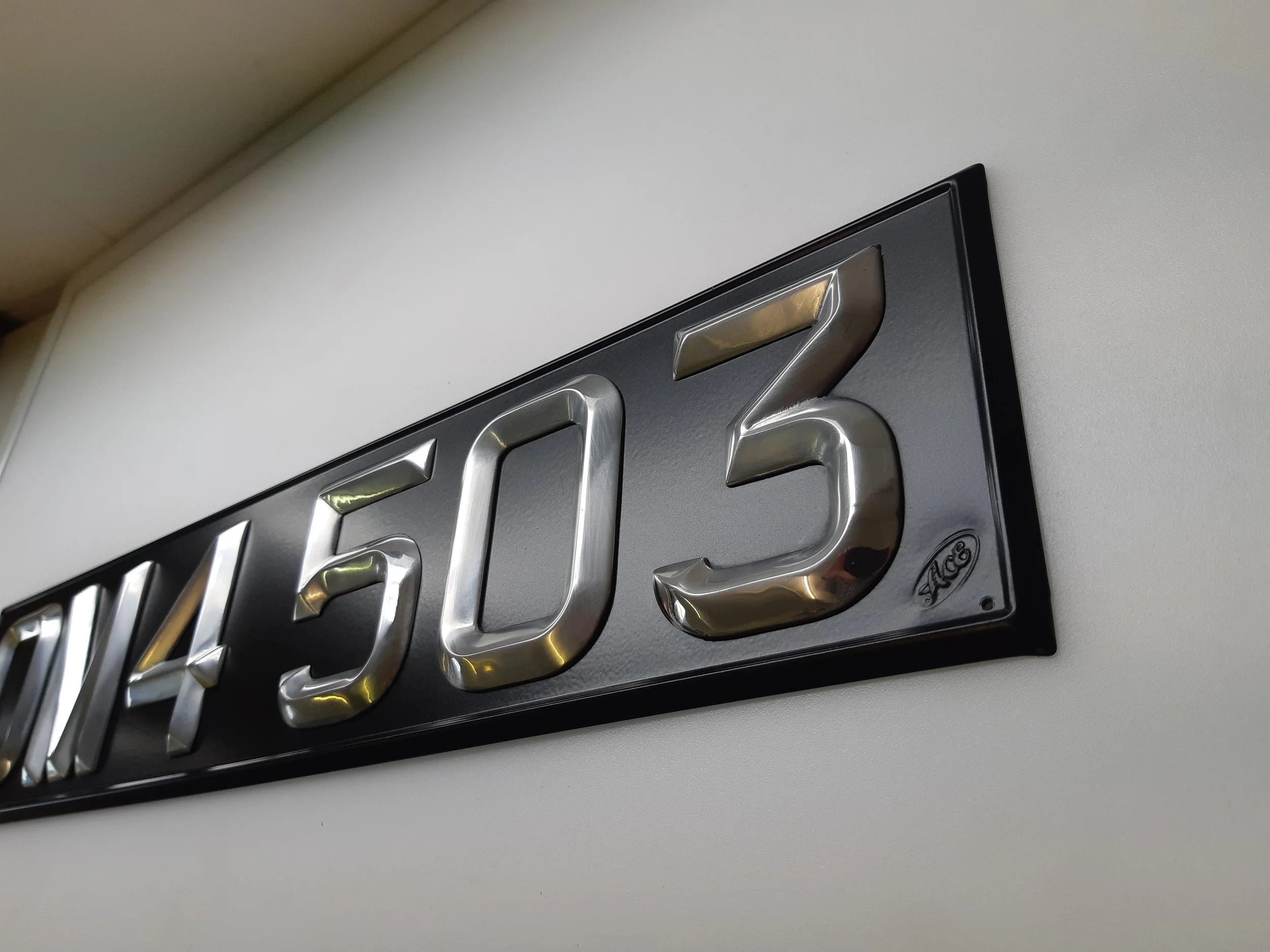 OM4 503
