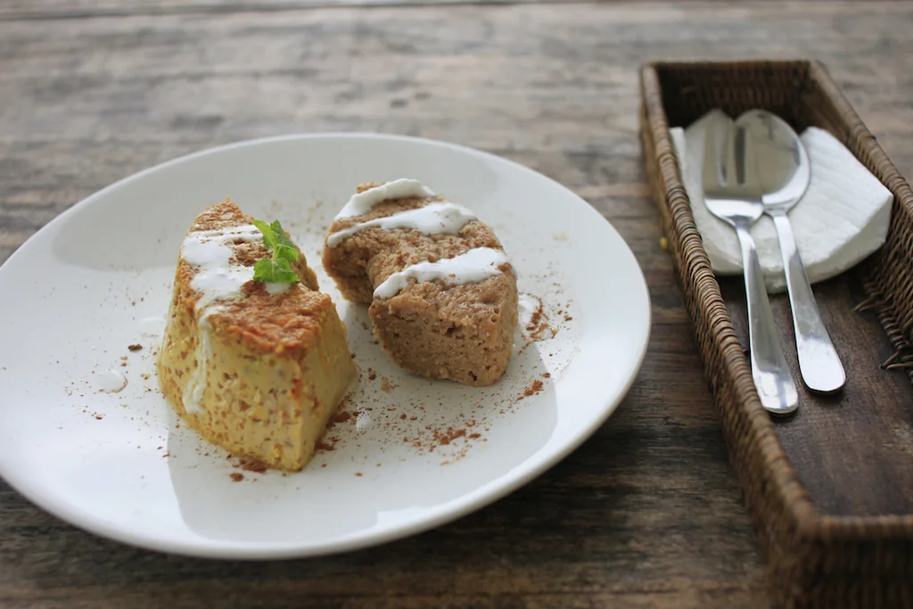 Steamed turmeric pudding; banana cinnamon cake; coconut cream.
