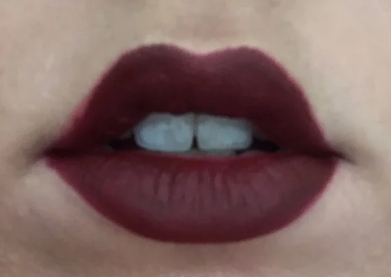 Wander Beauty: Wander out Dual Lipstick