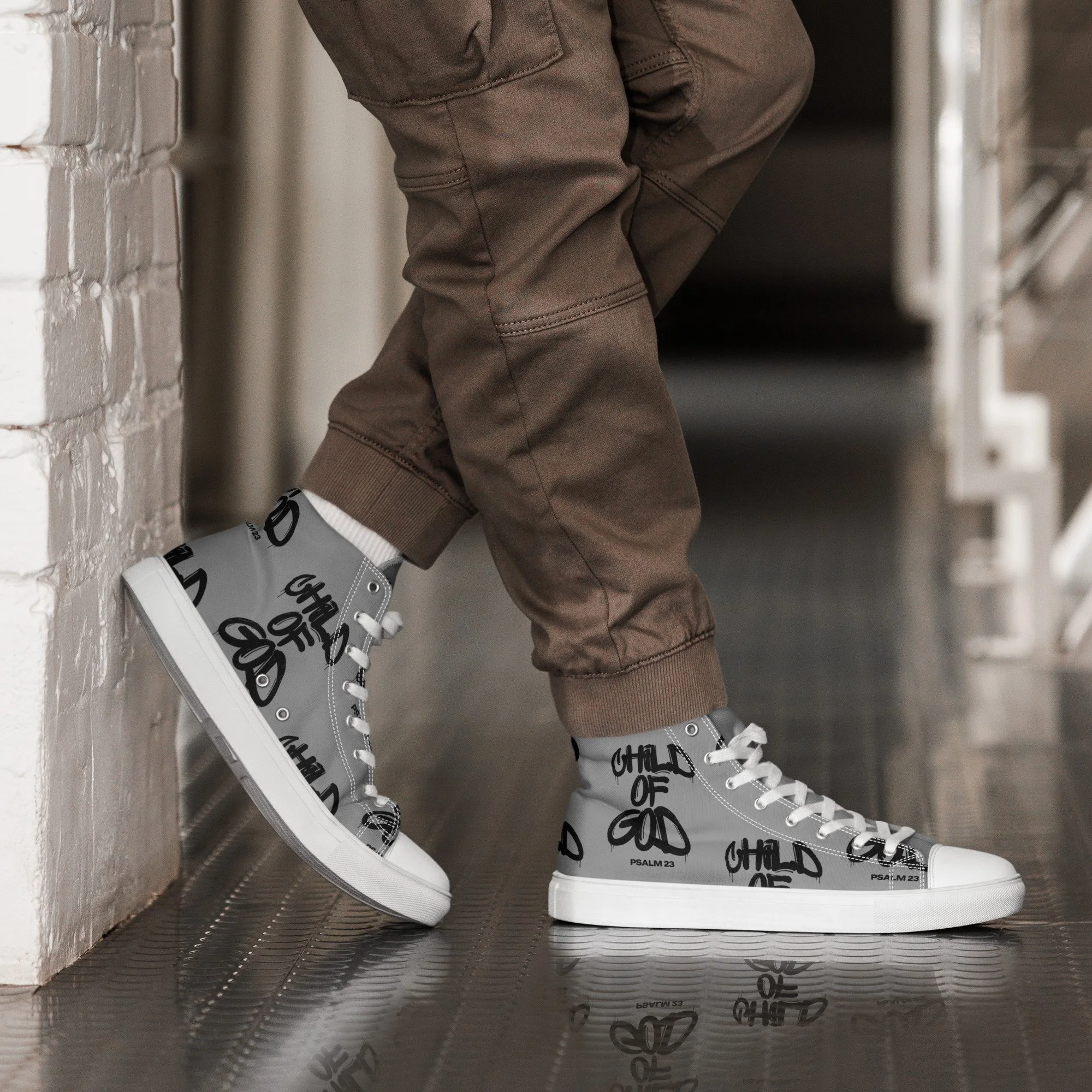 mens-high-top-canvas-shoes-white-right-2-69a7db103d443.jpg