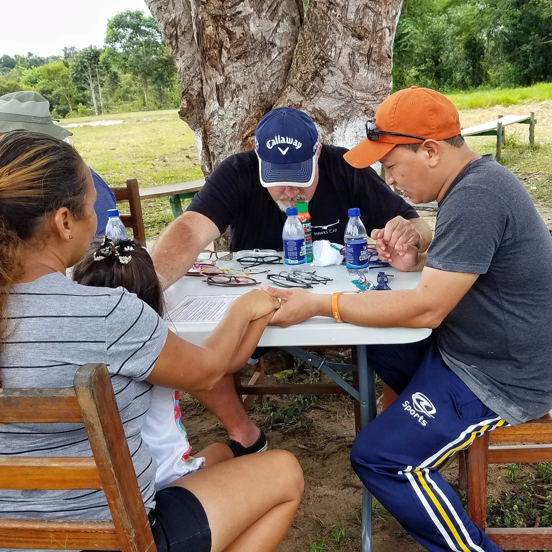 Your #GivingTuesday generosity ensures we deliver something essential and eternal: the HOPE of Jesus. Join the #CurrentOfHope and help us share living water with those desperate for spiritual truth in a dark jungle.