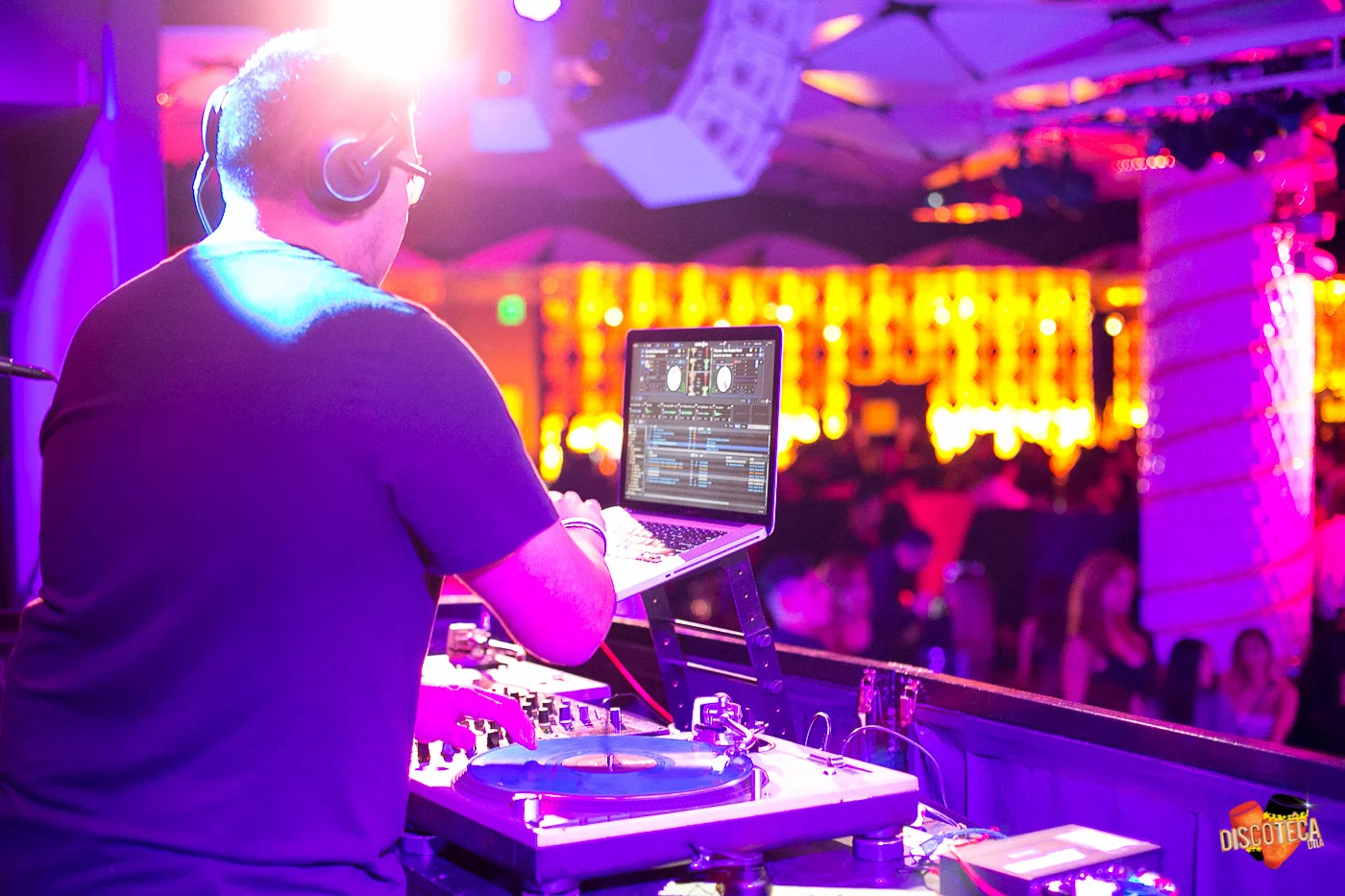 Conga Room 12-1-2017-119.jpg