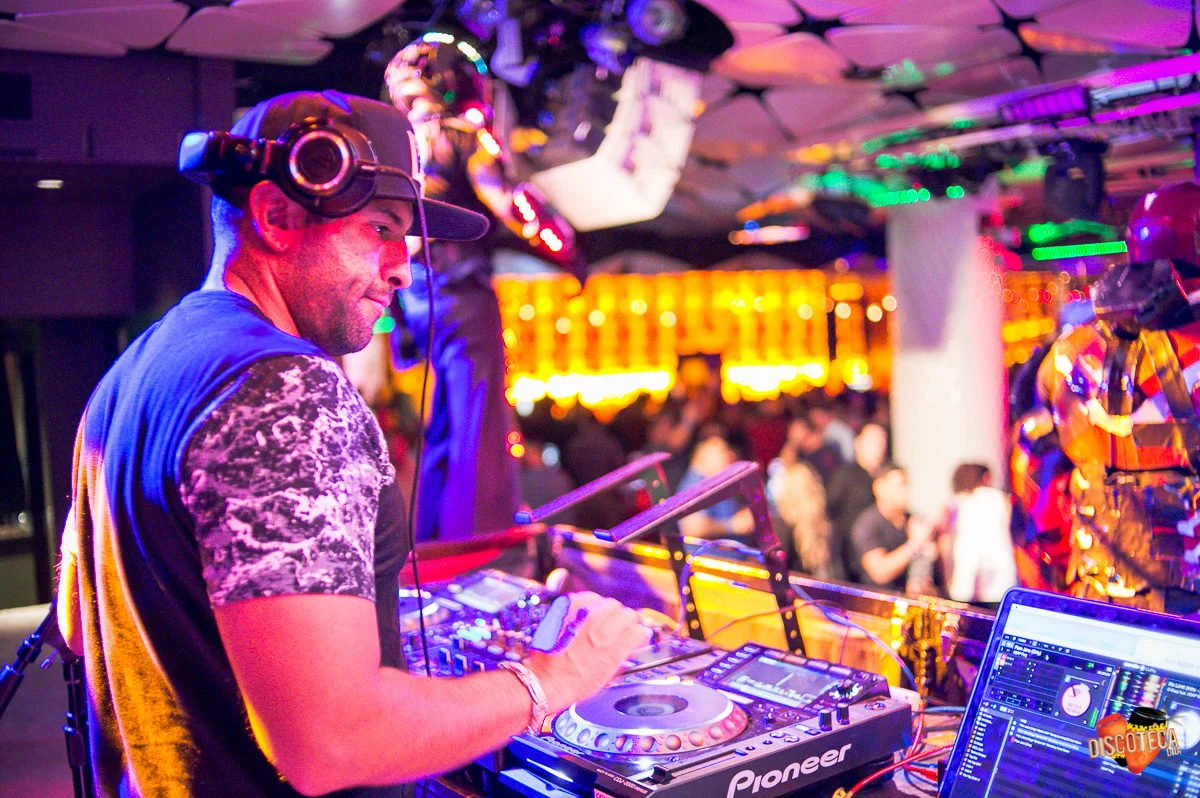 Conga Room - 4-6-2018_-109.jpg