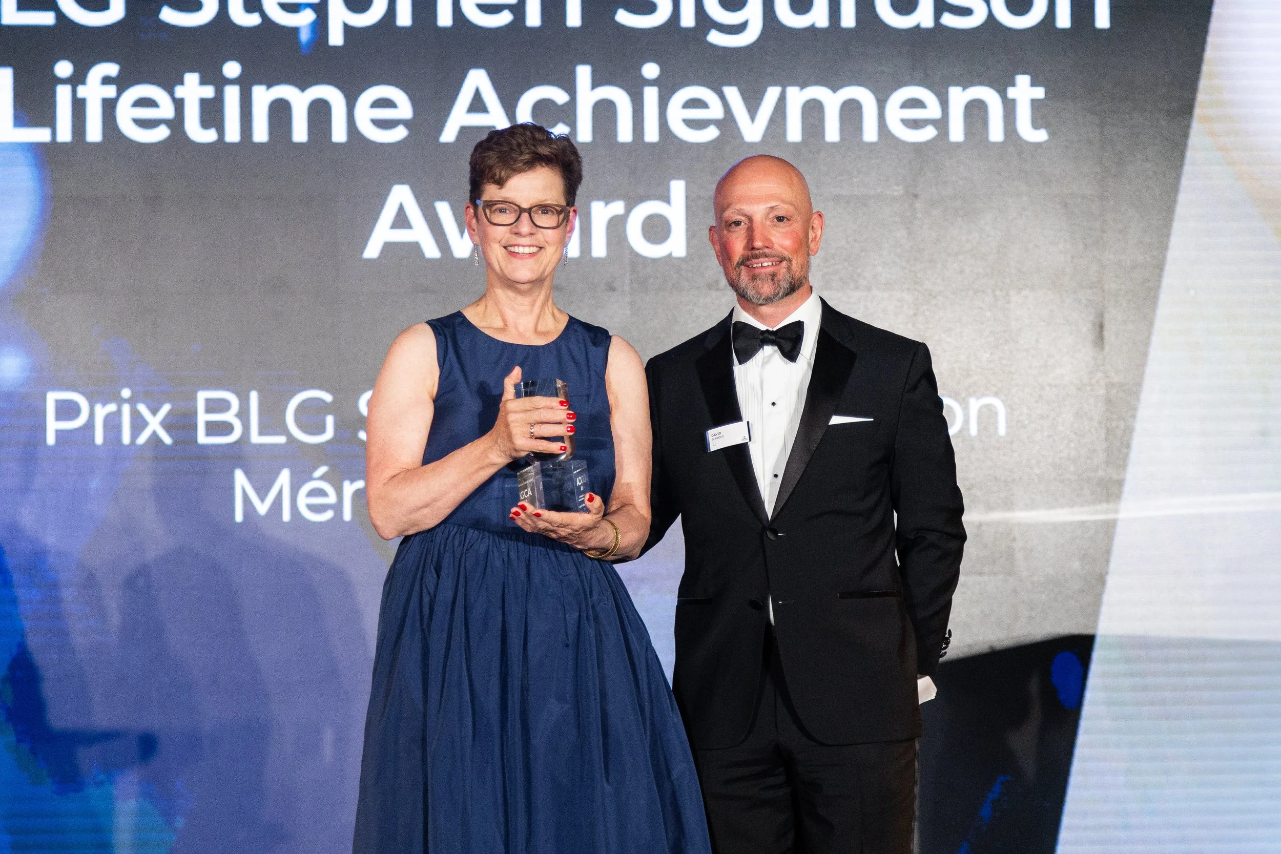 BLG Stephen Sigurdson Lifetime Achievement Winner Jacqueline de Gagné from Bayer Inc. with David di Paolo from BLG