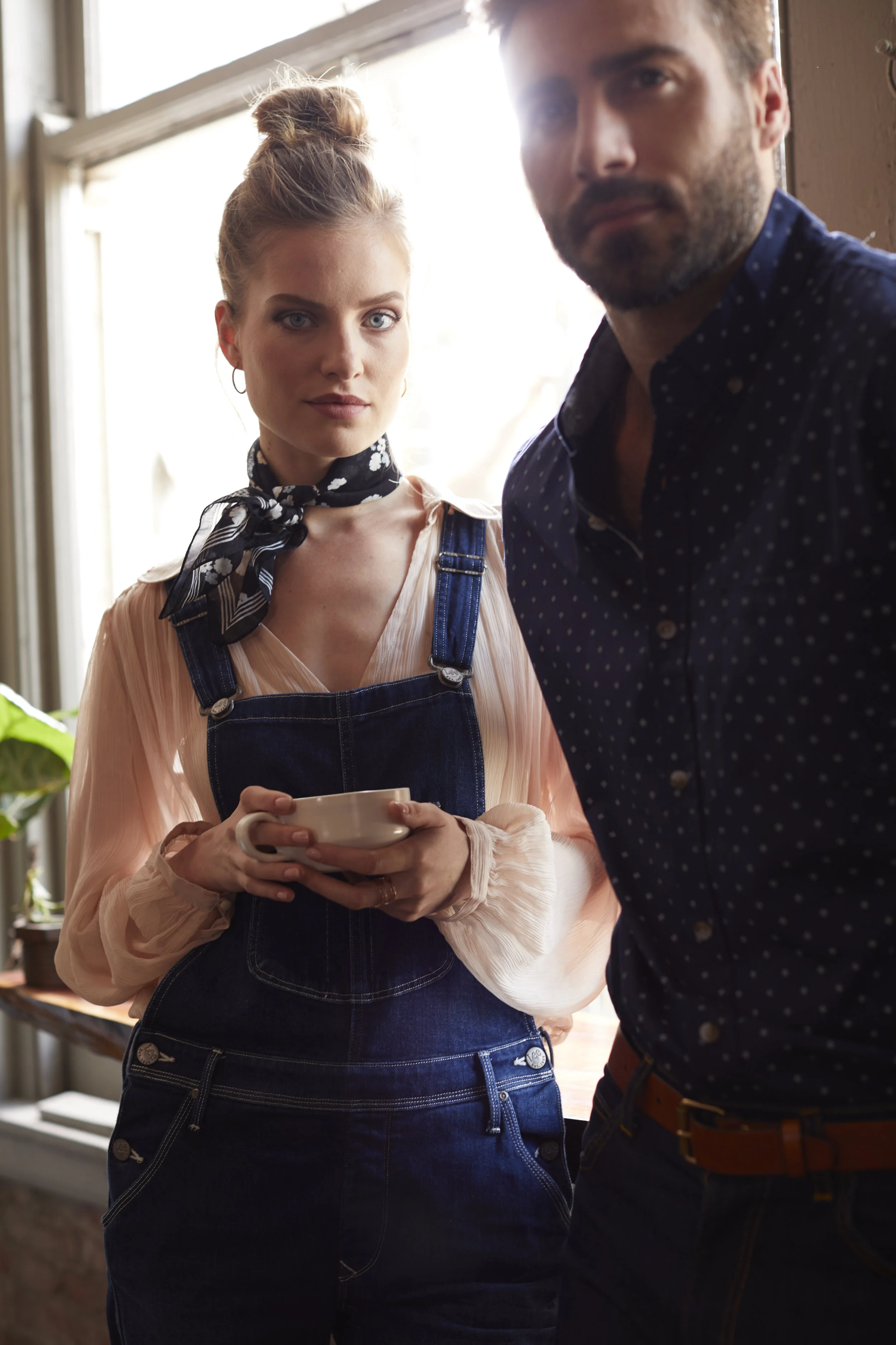 38DQY19_F_EU_RelaxedBib_Overalls_44KC72P_M_EU_BrooklynStraightClassicReg_Jean_11858.jpg
