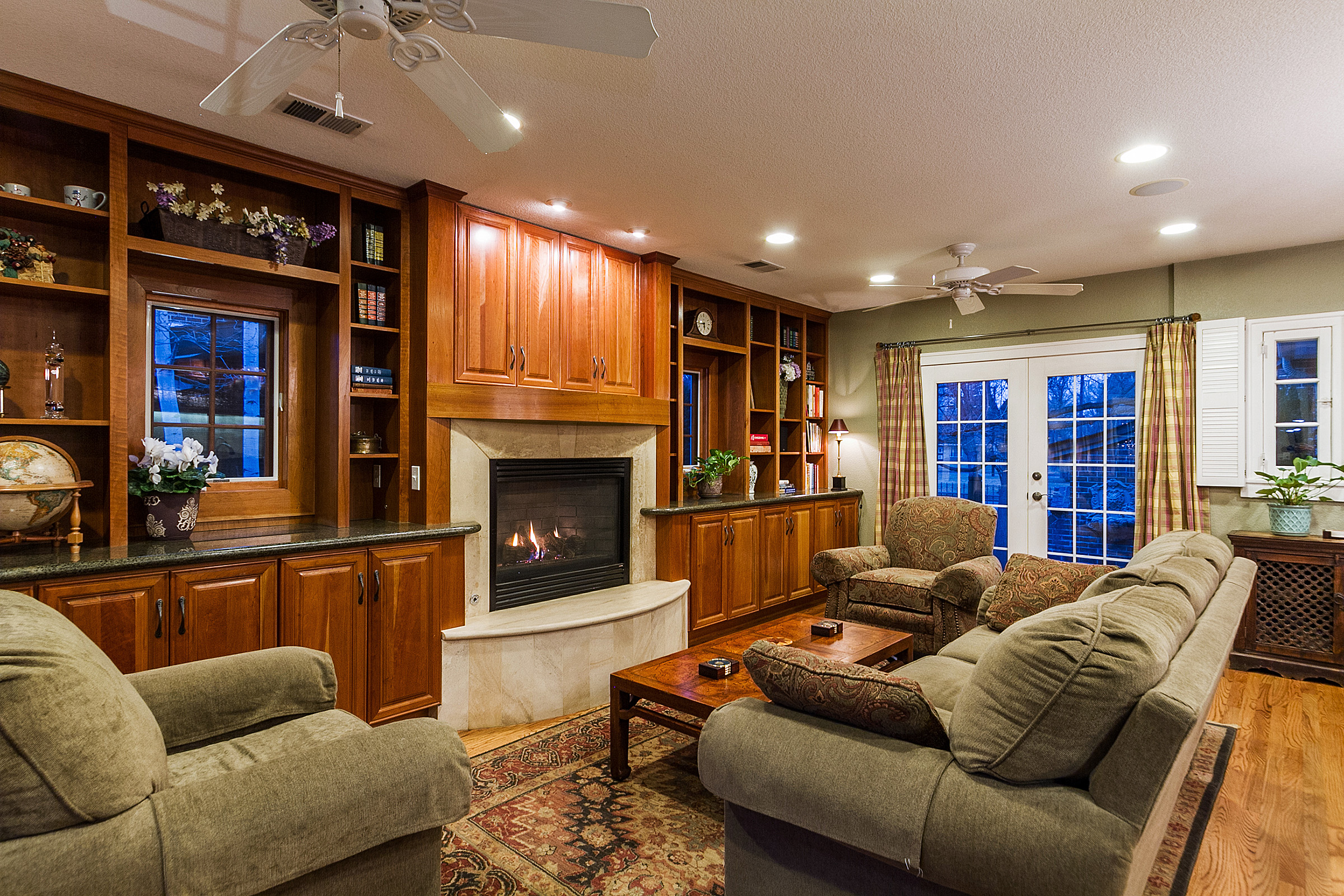 1183110_Family-Room-Bookcases-and-TV-Alcove-Above-FP_high.jpg