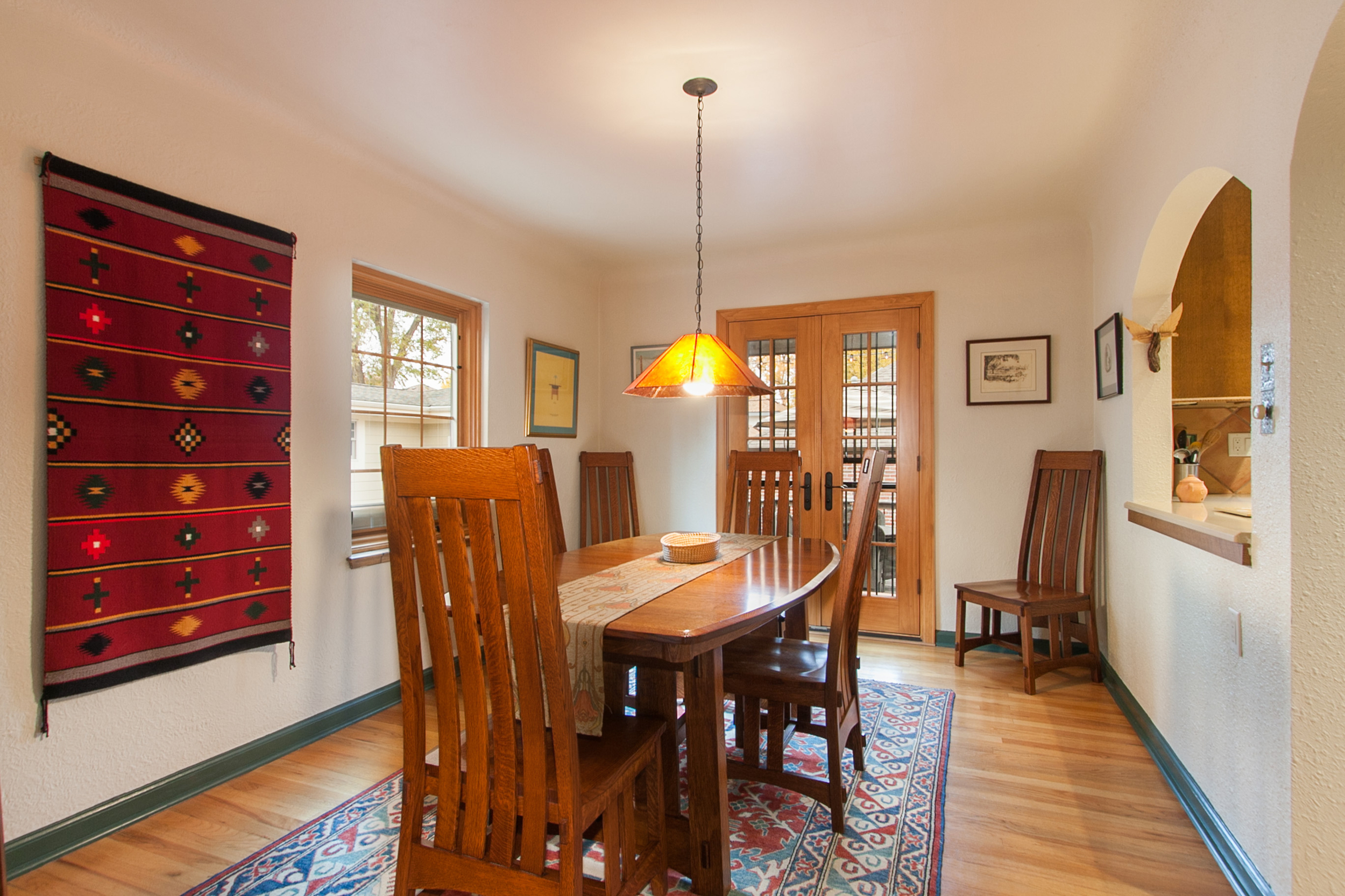 1114191_Dining-Room-Has-French-Doors-to-Deck_high.jpg