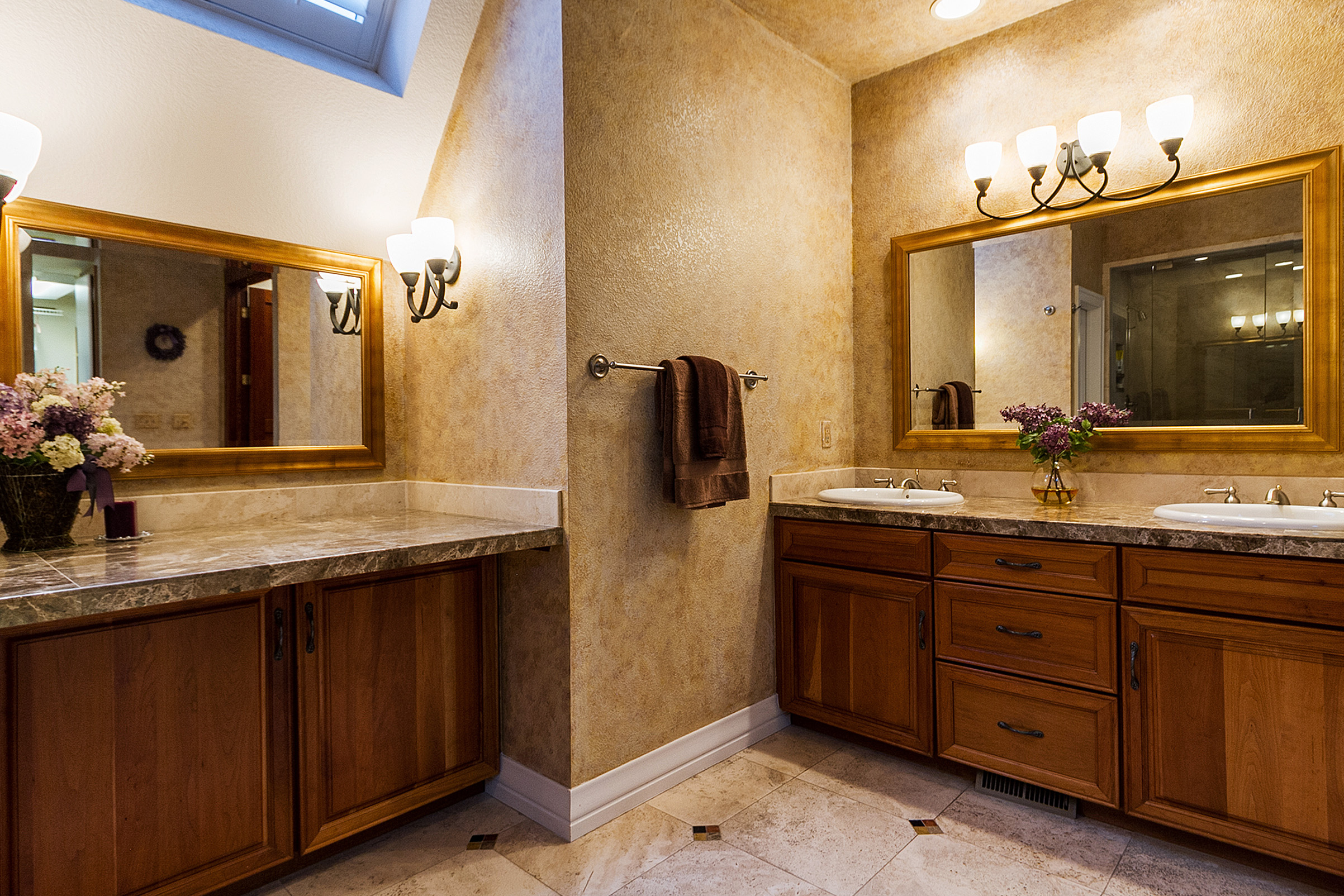 1183155_Master-Bath-Double-Vanities_high.jpg