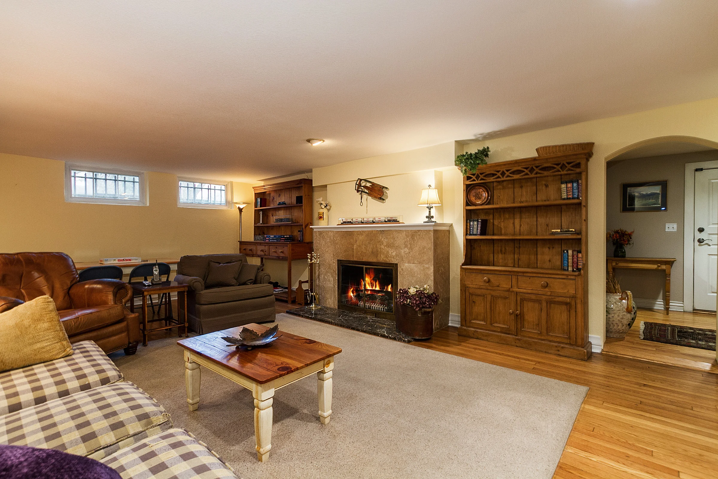 1183157_Rec-Room-Has-Gas-Fireplace_high.jpg
