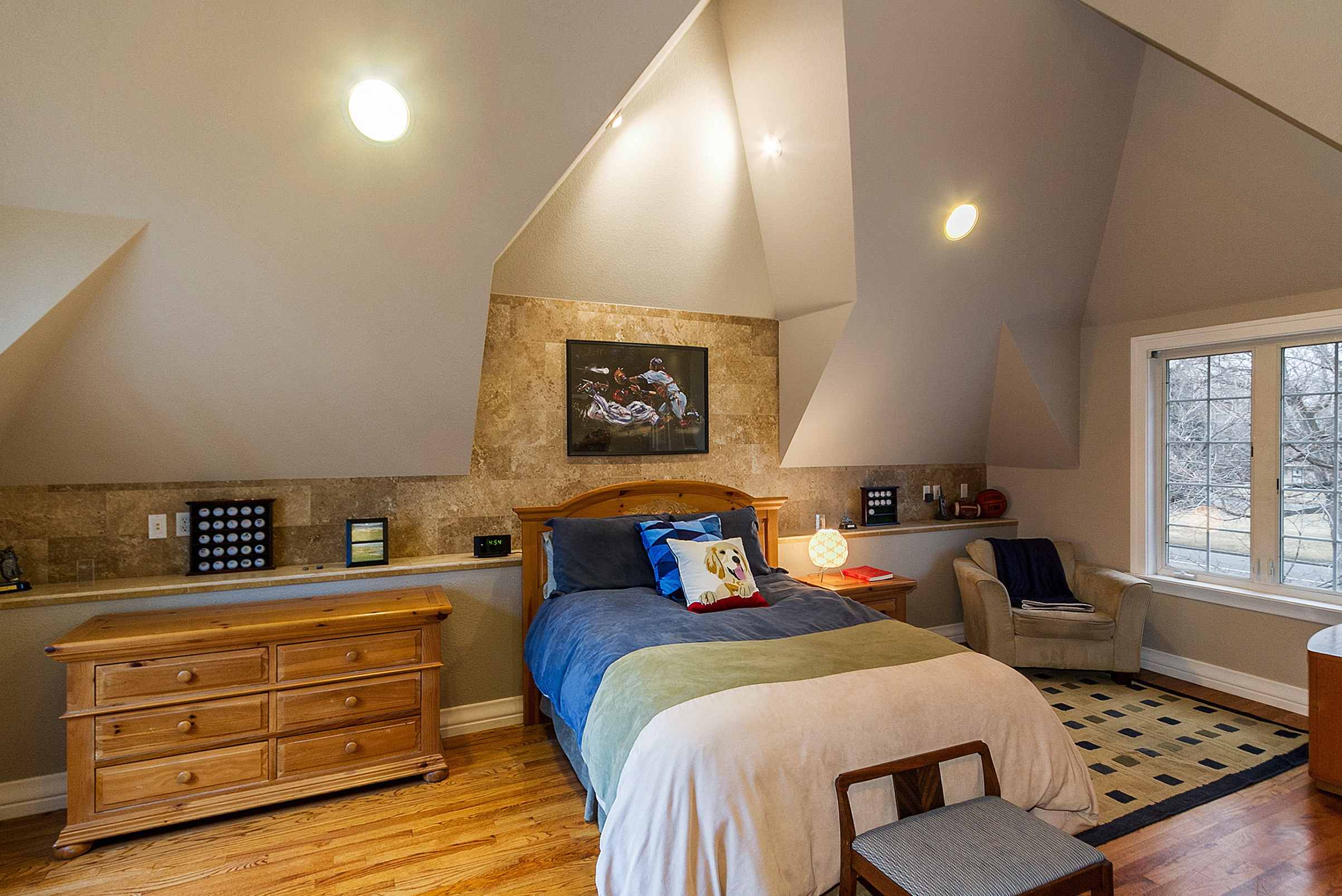 1183050_Vaulted-2nd-Floor-Bedroom_high.jpg