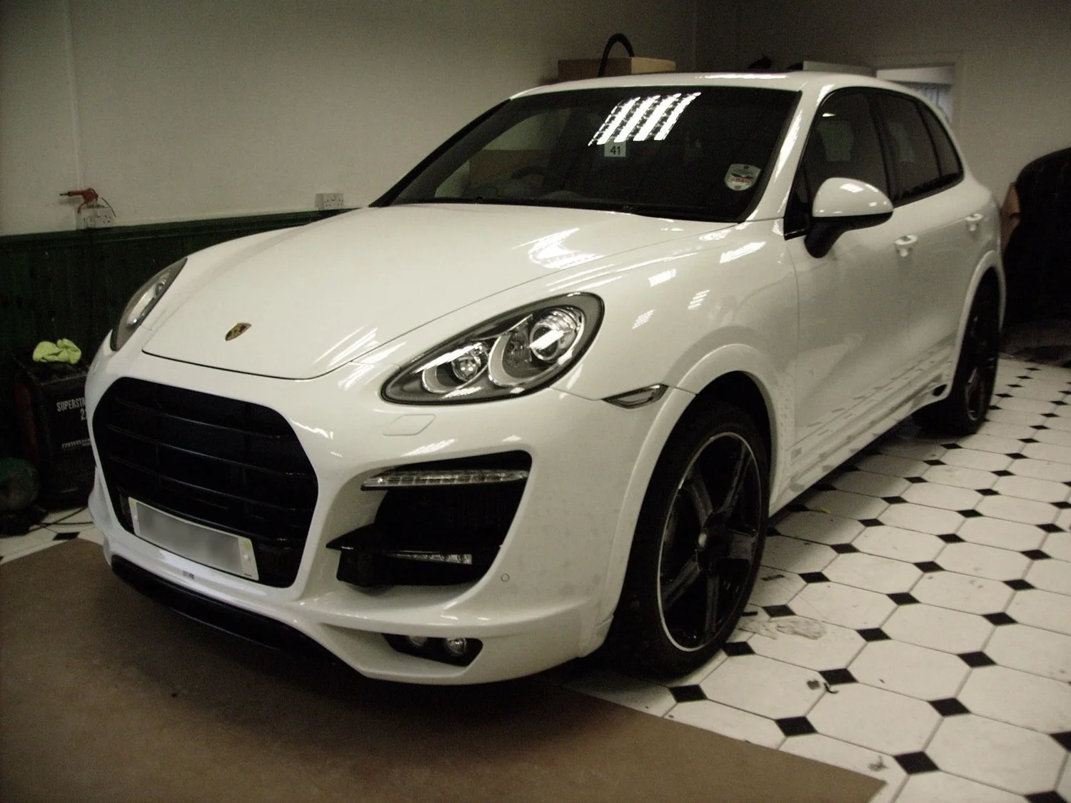 cayenne white 2.jpg