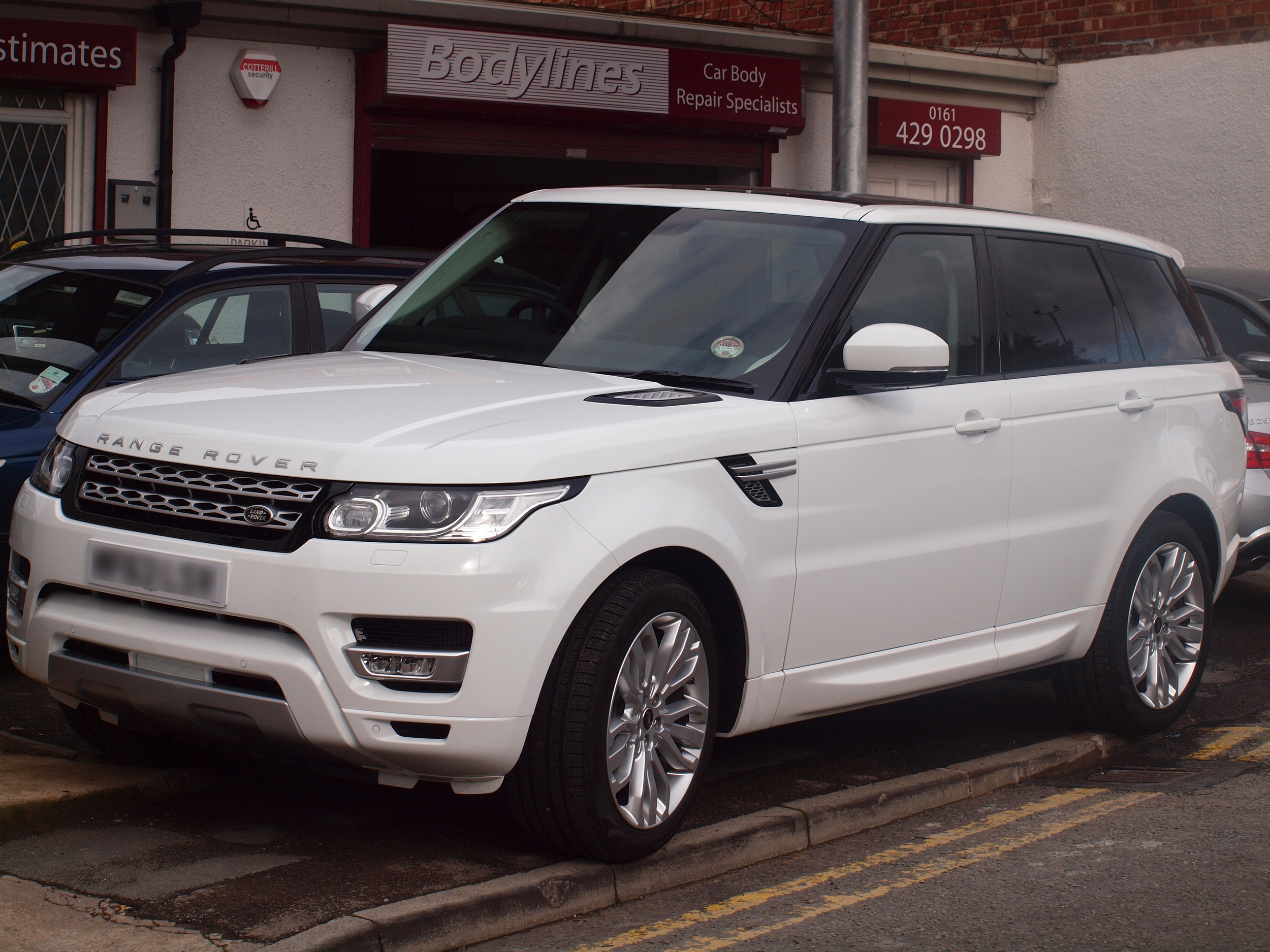 ABOUT US — Bodylines Garage, Stockport Car Body Repair Specialists